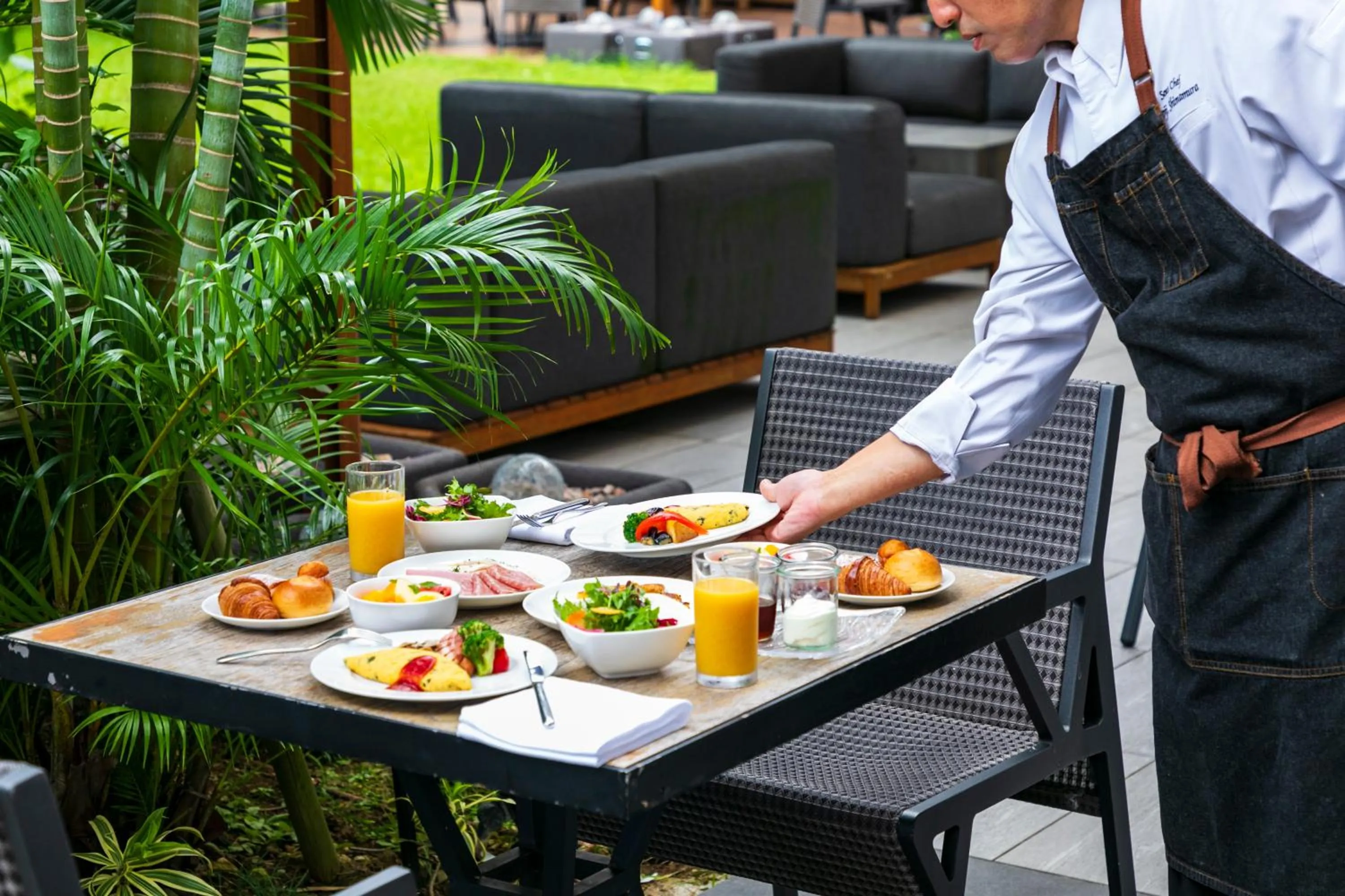 Restaurant/places to eat in Hyatt Regency Seragaki Island Okinawa