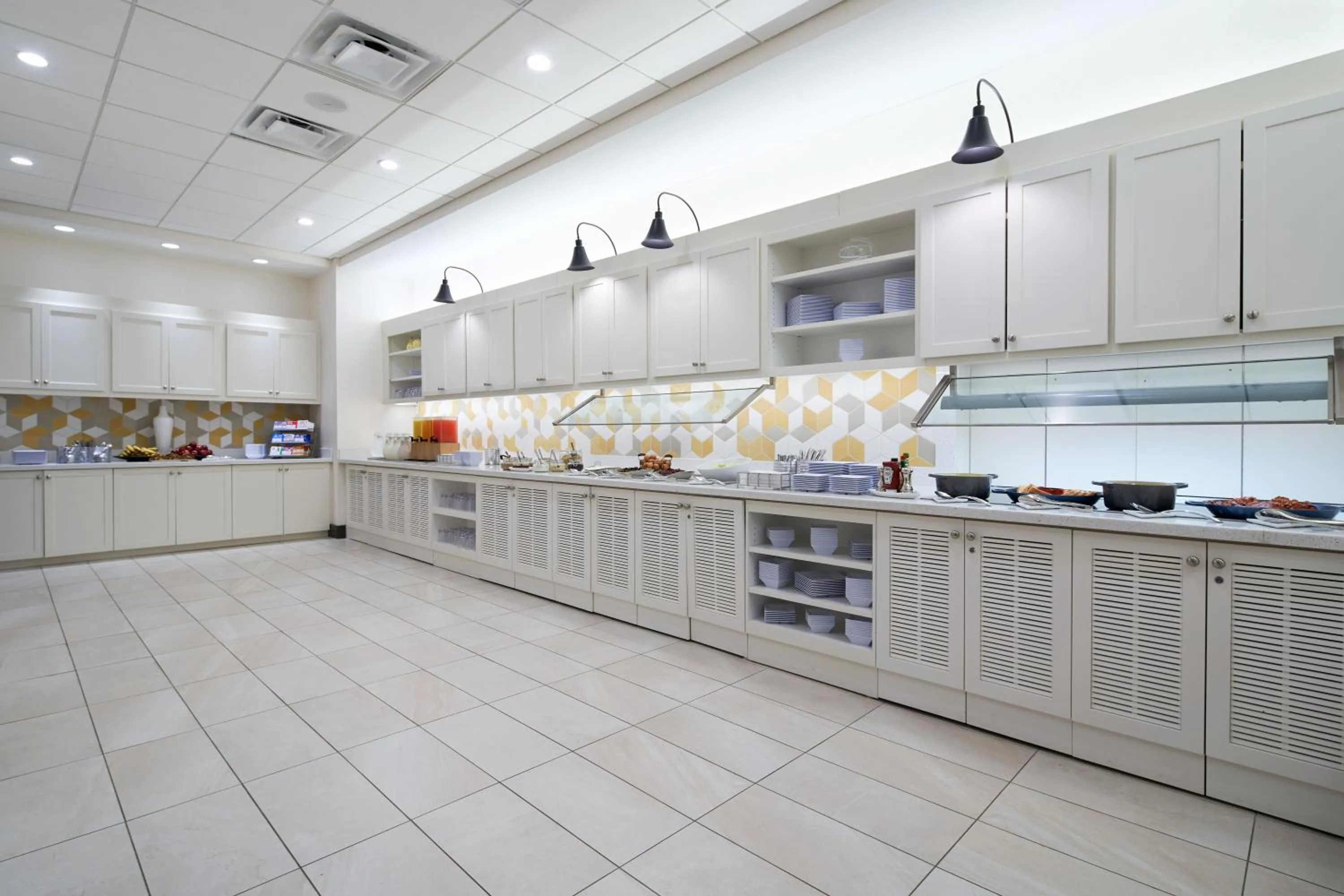 Food and drinks in Hyatt Place Ocean City Oceanfront