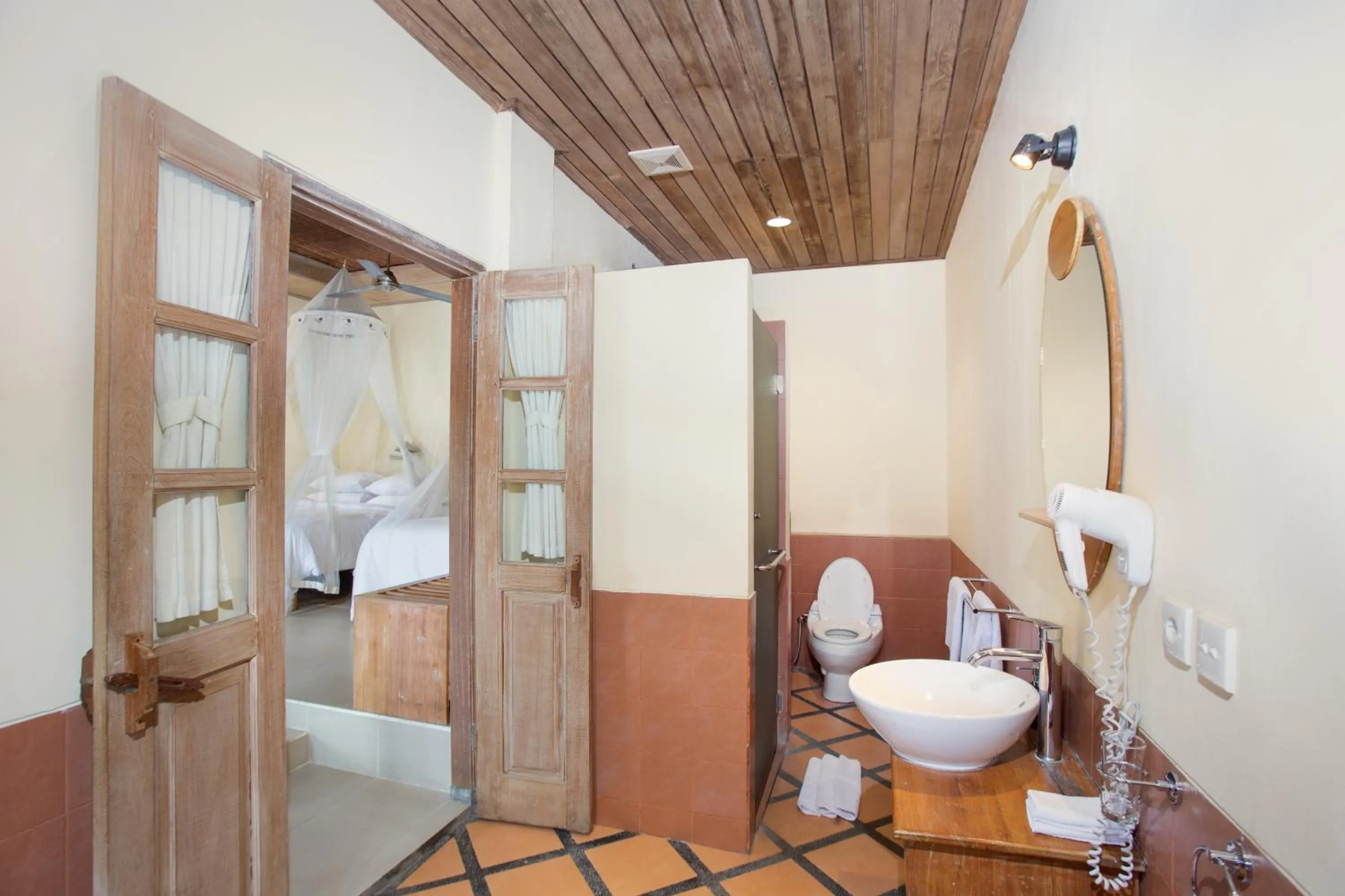 Shower in Tegal Sari Accommodation Ubud