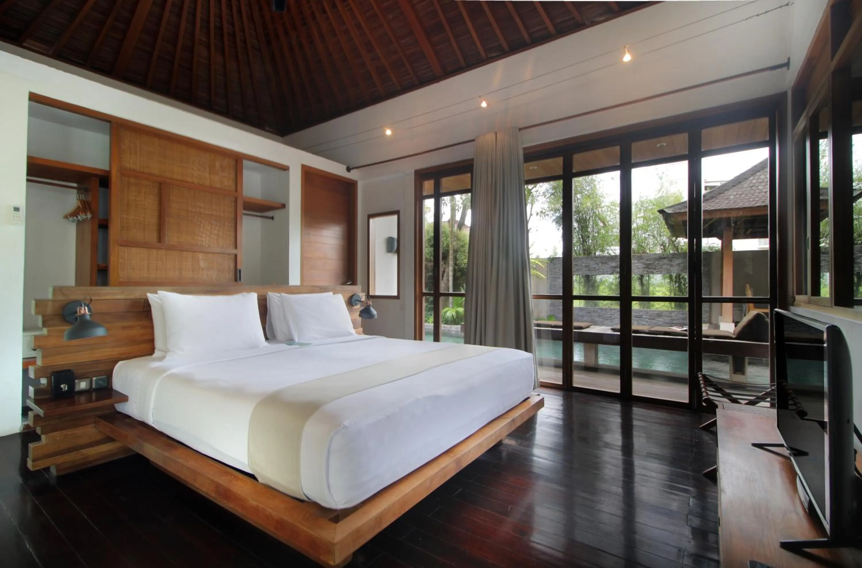 Bed in Tegal Sari Accommodation Ubud