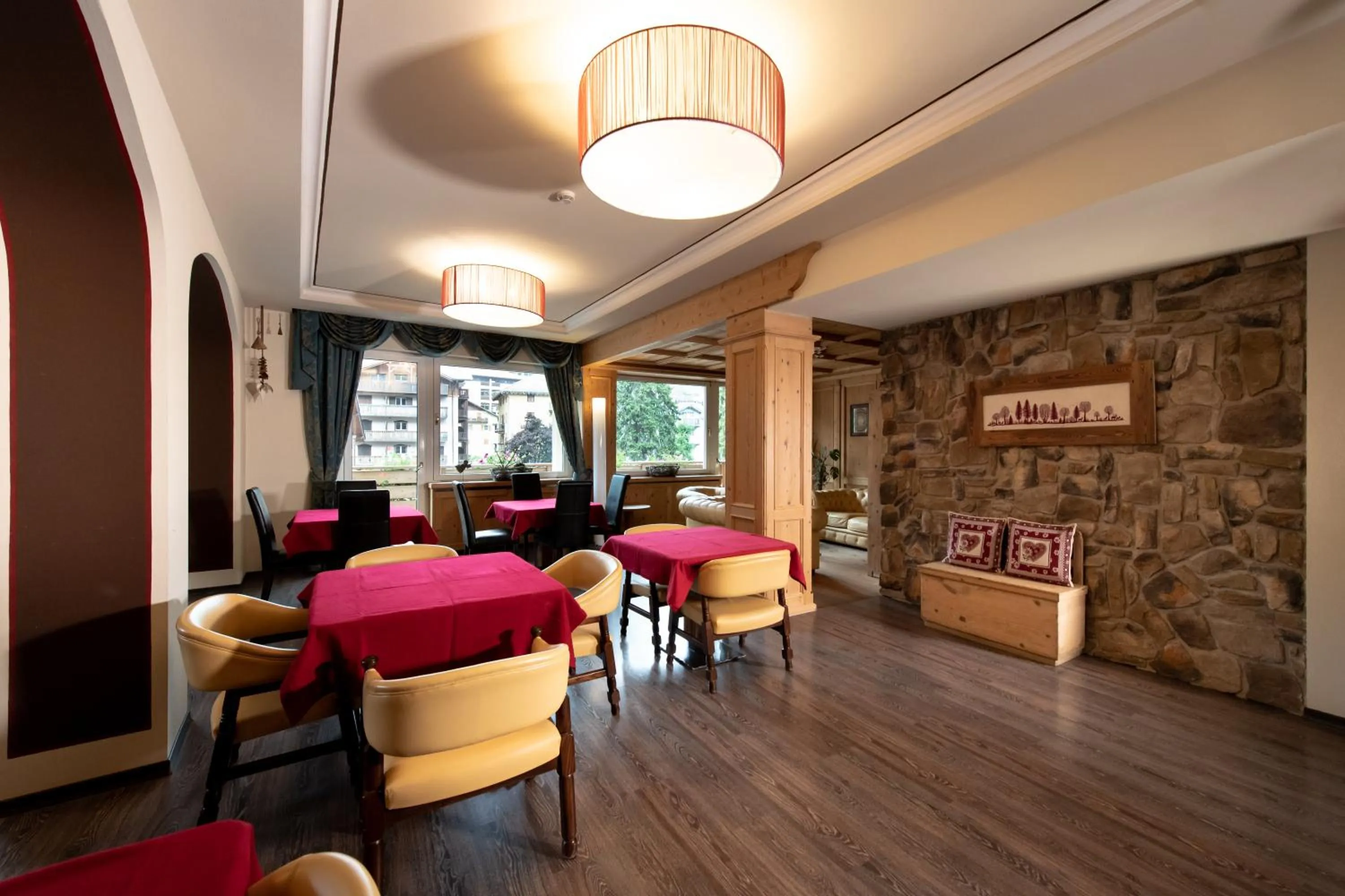 Communal lounge/ TV room in Sport Hotel S. Vigilio