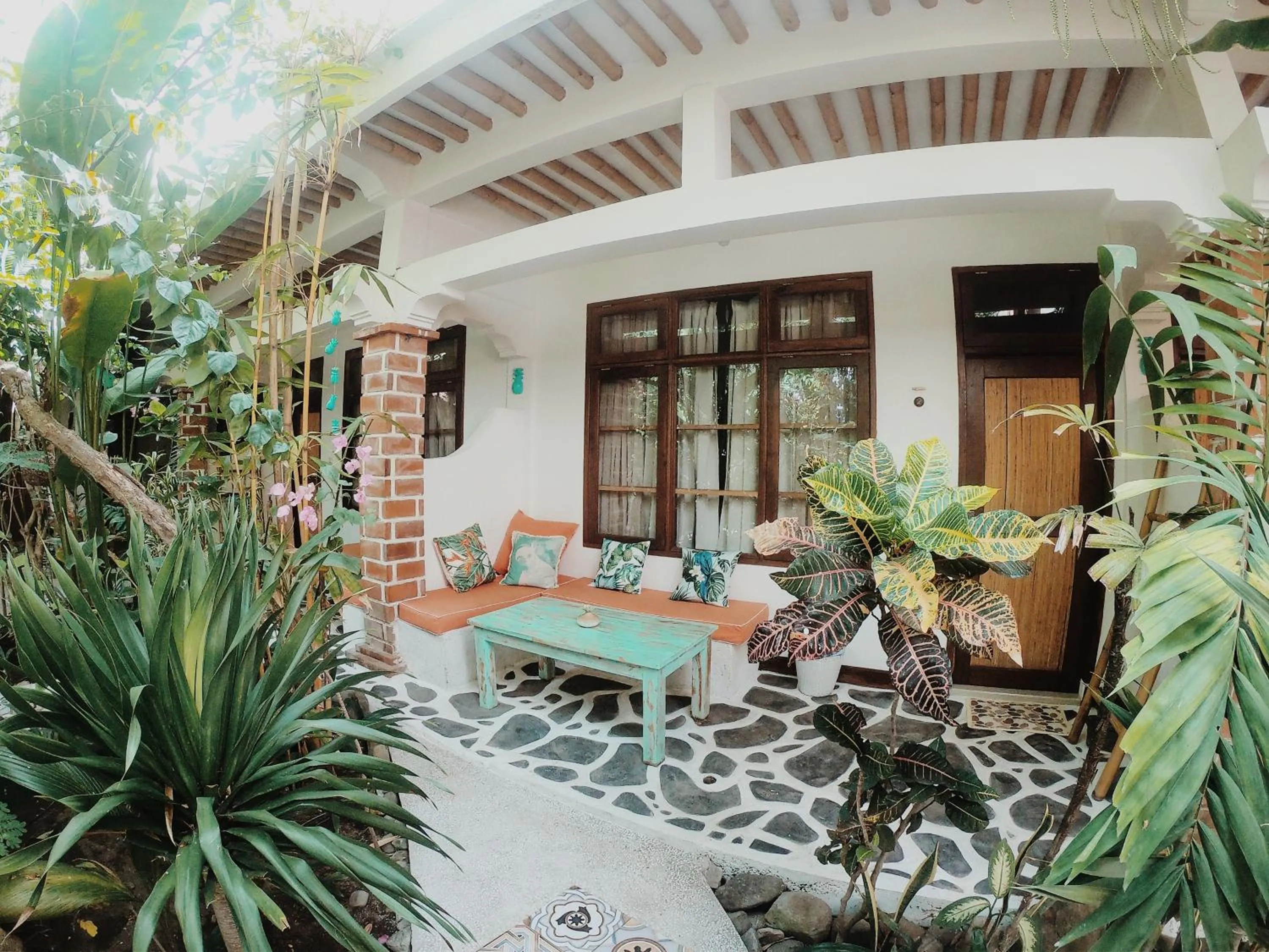 Patio in Havana Hideaway