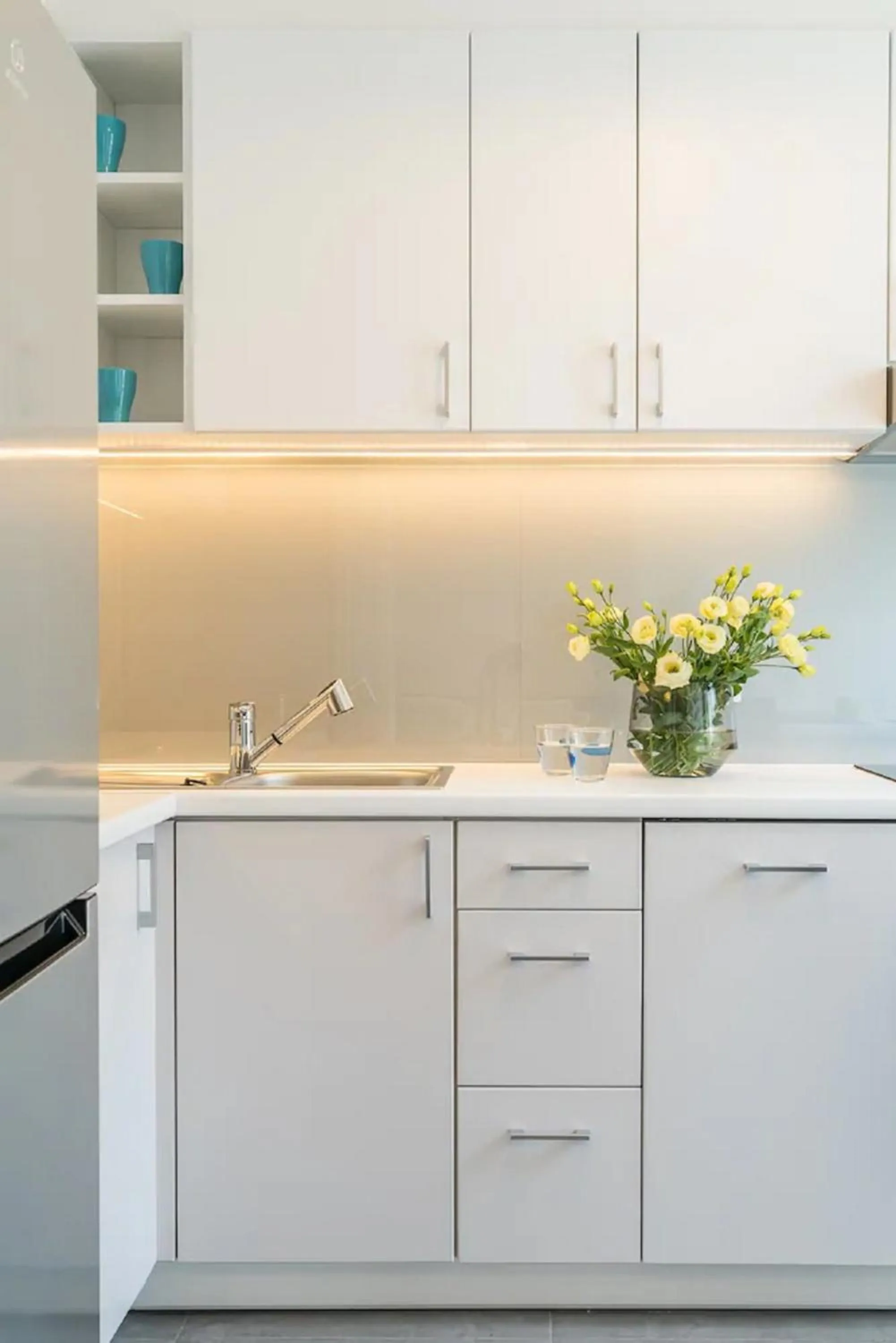 Kitchen or kitchenette in Deluxe Apartments by The Railway Station Wroclaw - parking w cenie