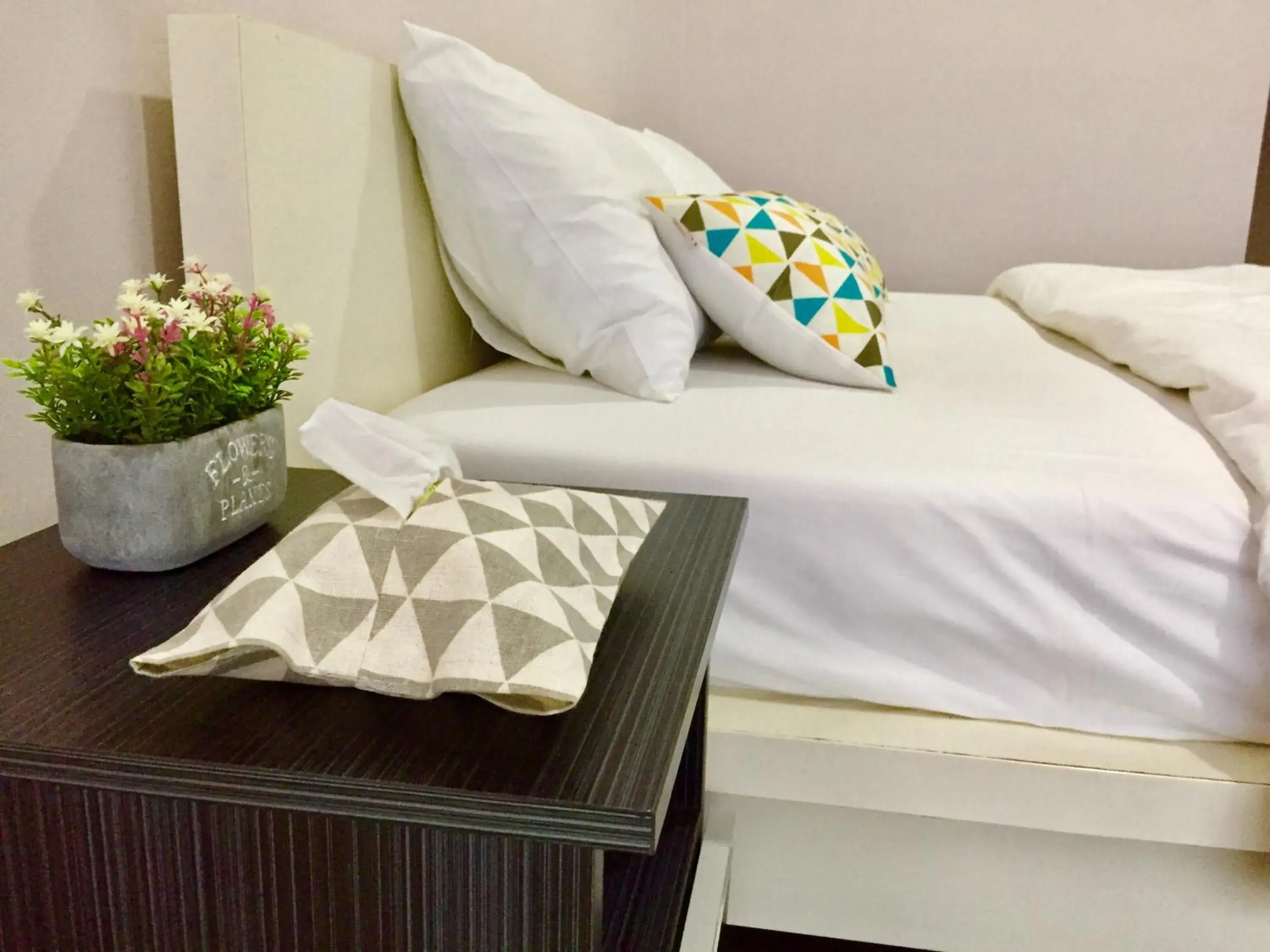 Bedroom in Minimalist Duplex @ Petaling Jaya & Sunway Bedroom in Minimalist Duplex @ Petaling Jaya & Sunway