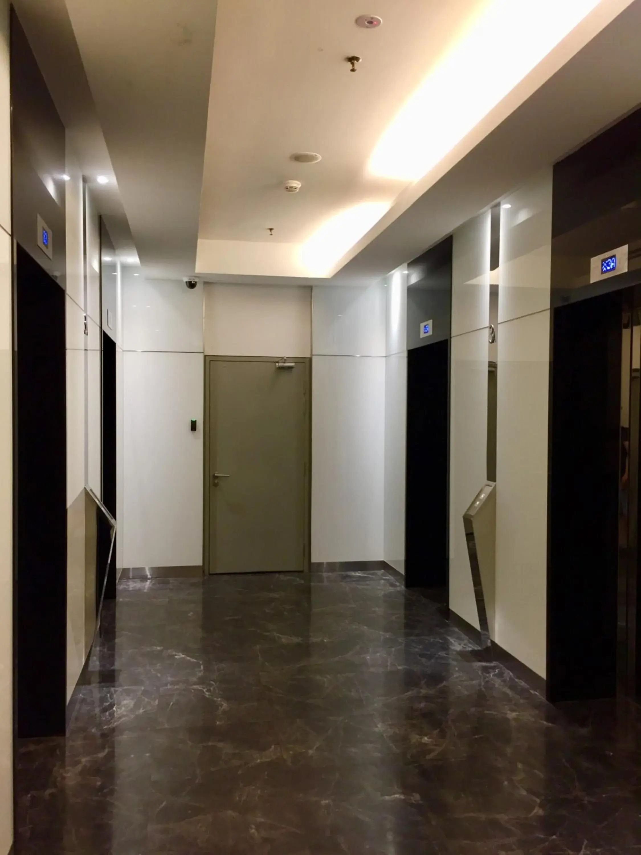 Property building in Minimalist Duplex @ Petaling Jaya & Sunway Property building in Minimalist Duplex @ Petaling Jaya & Sunway