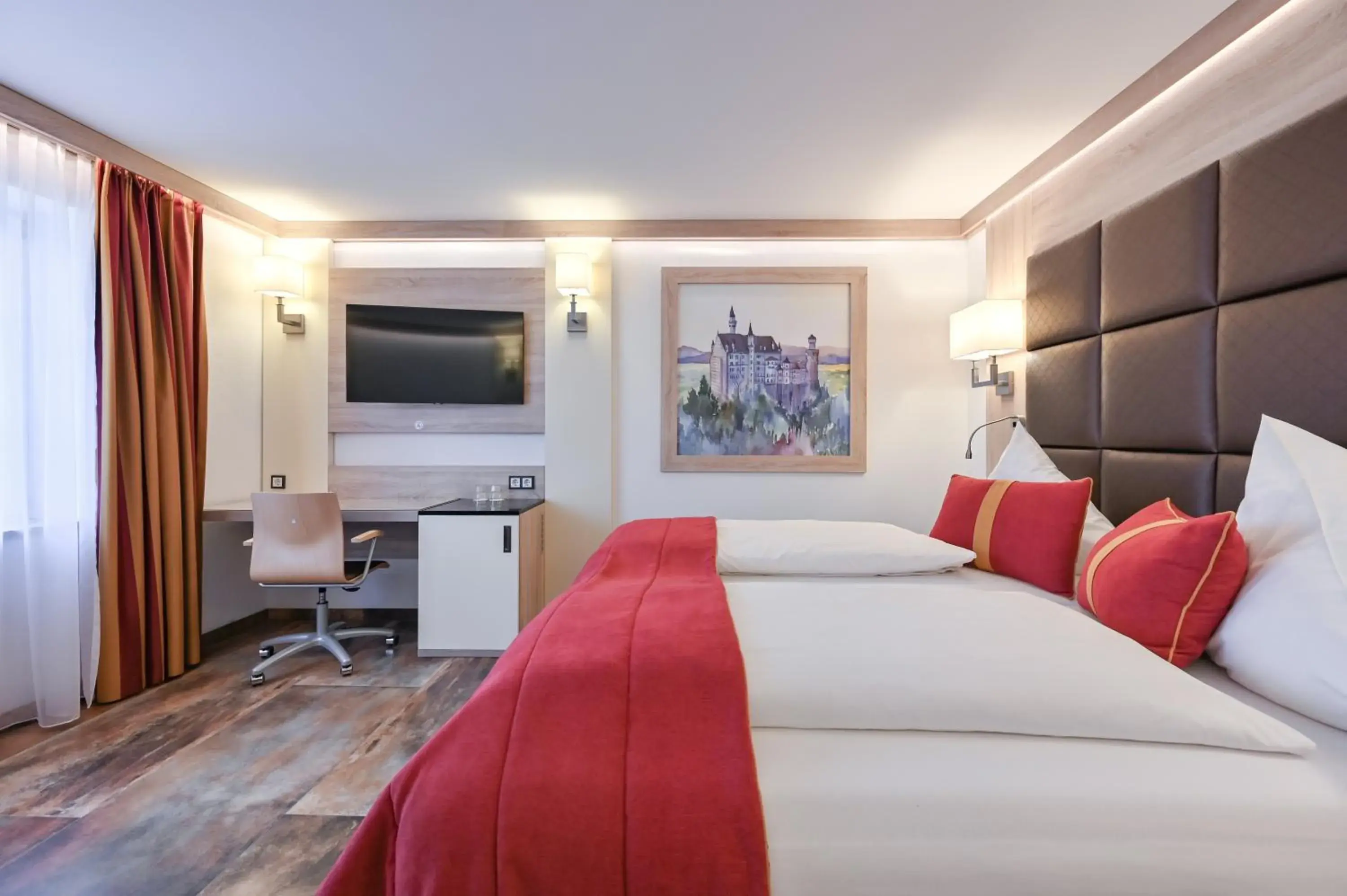 Communal lounge/ TV room, Bed in Hotel Ludwigs Communal lounge/ TV room, Bed in Hotel Ludwigs