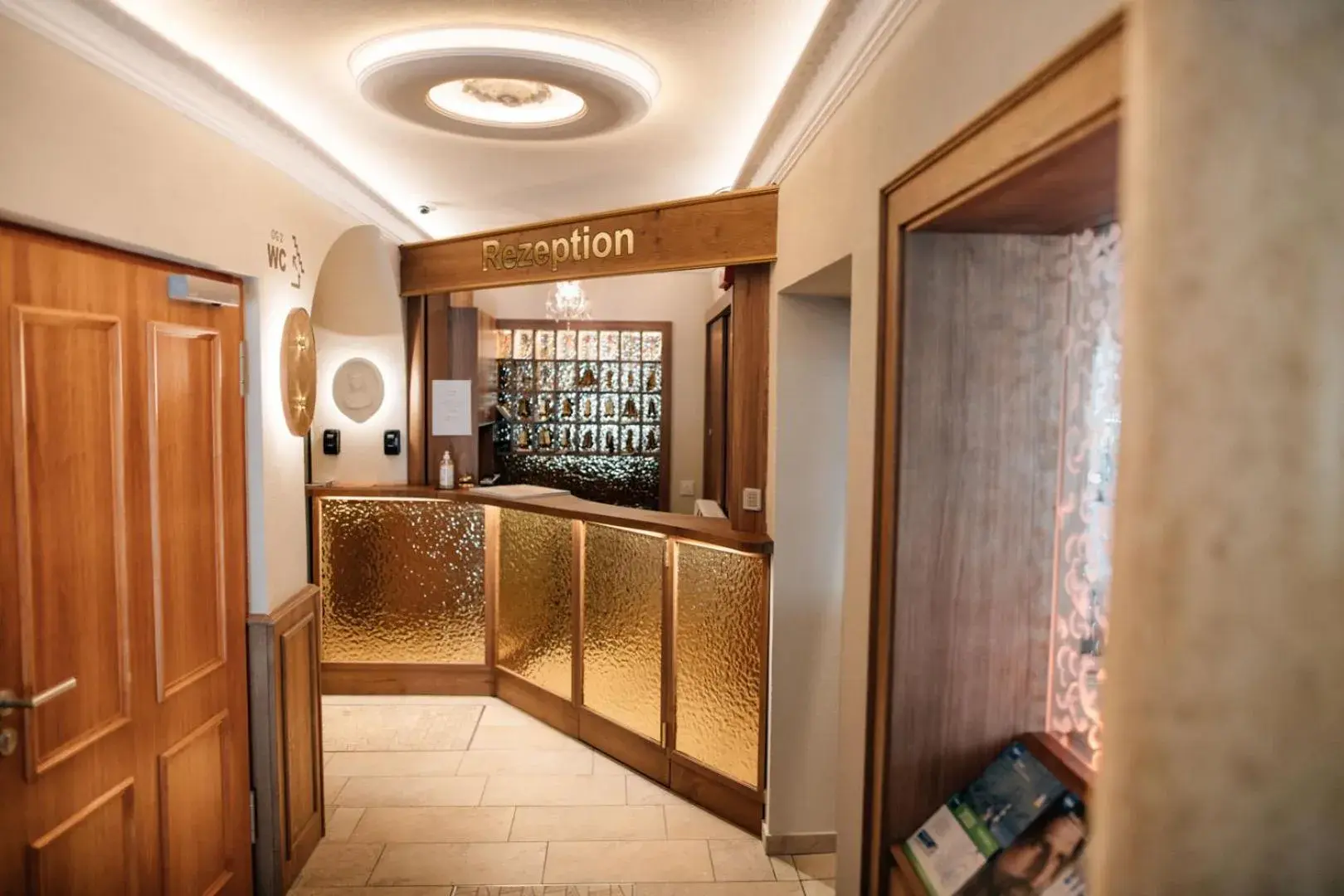 Lobby or reception in Hotel Ludwigs Lobby or reception in Hotel Ludwigs