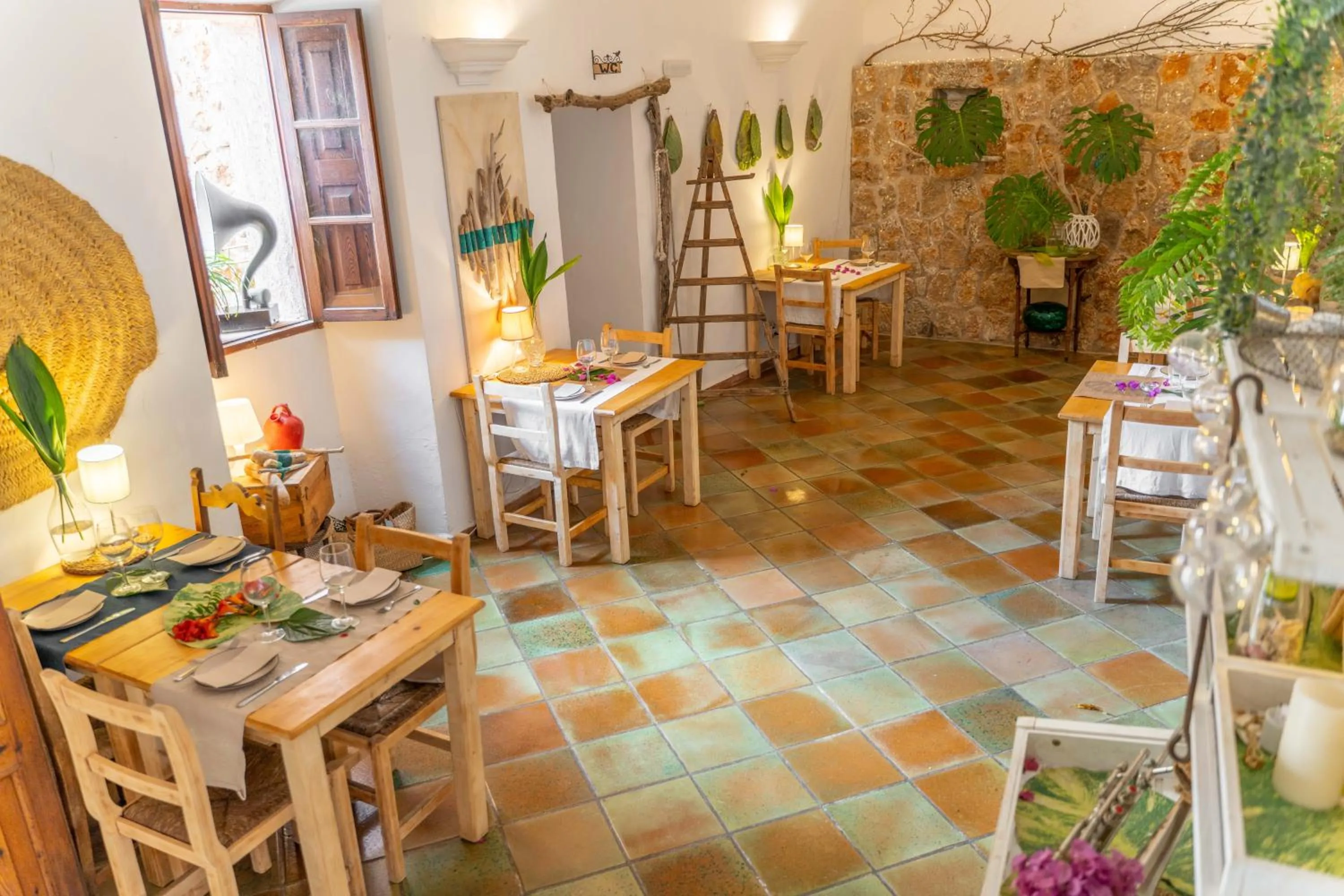 Restaurant/places to eat in Son Borguny