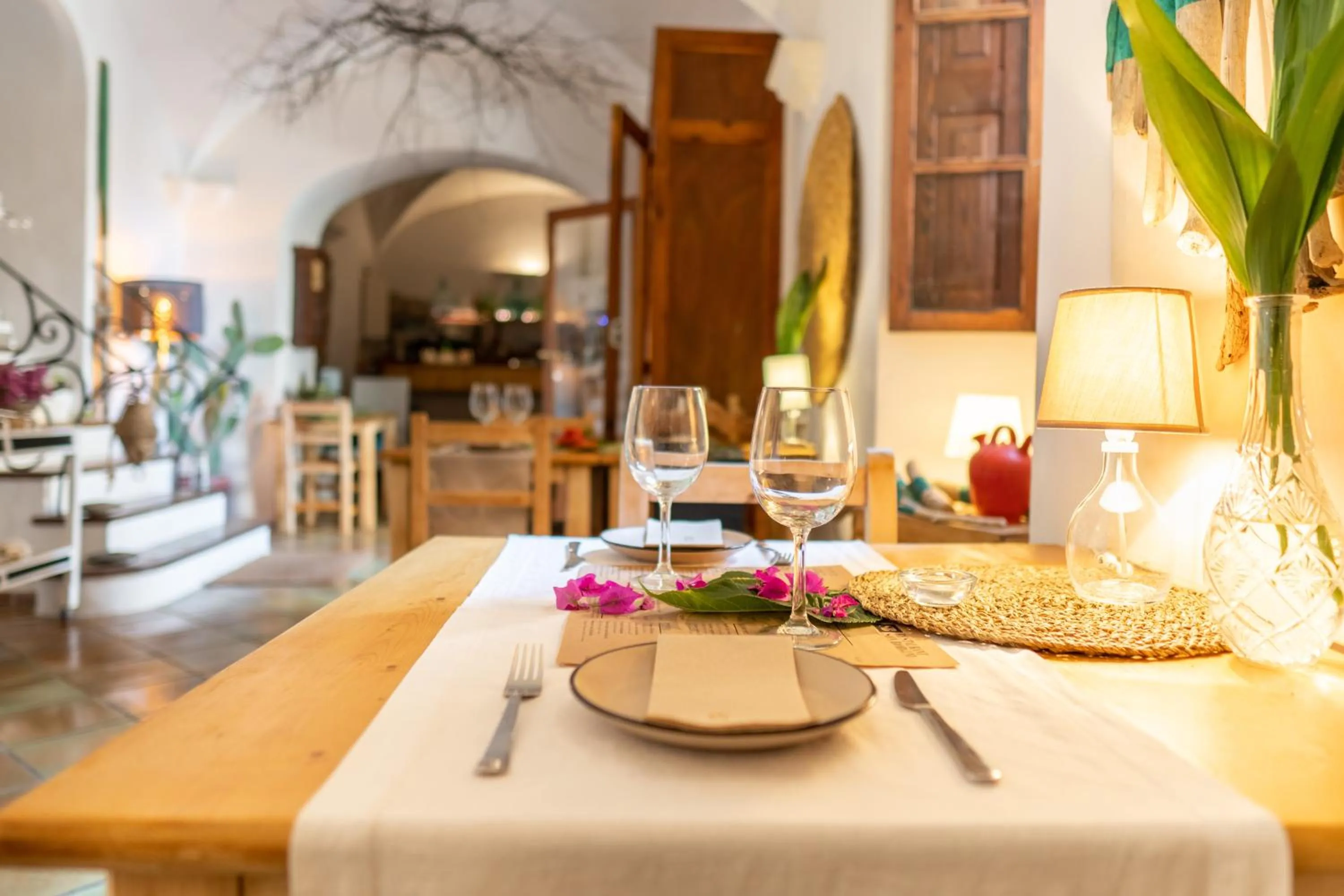 Restaurant/places to eat in Son Borguny