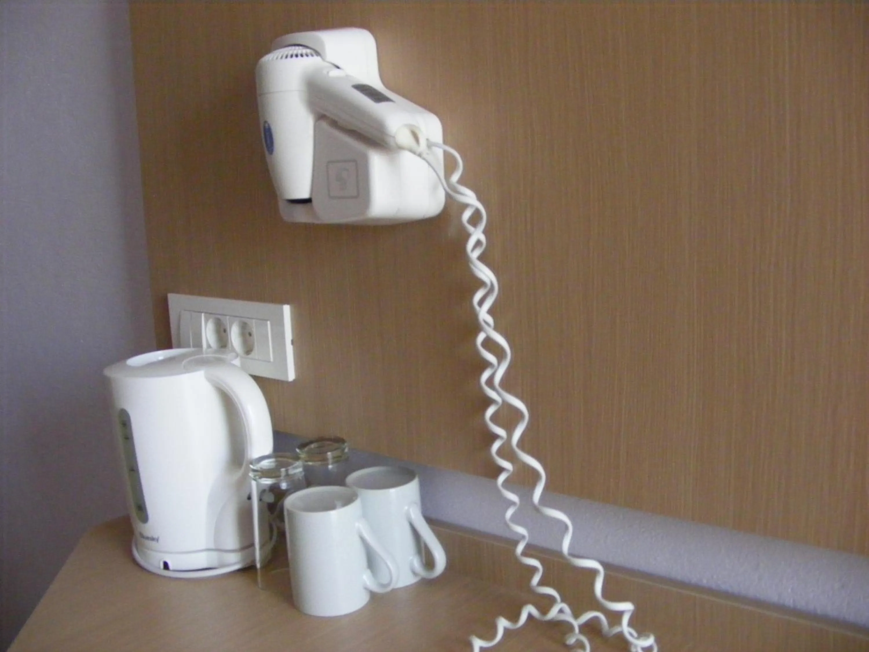 Coffee/tea facilities in Atlantis Hotel