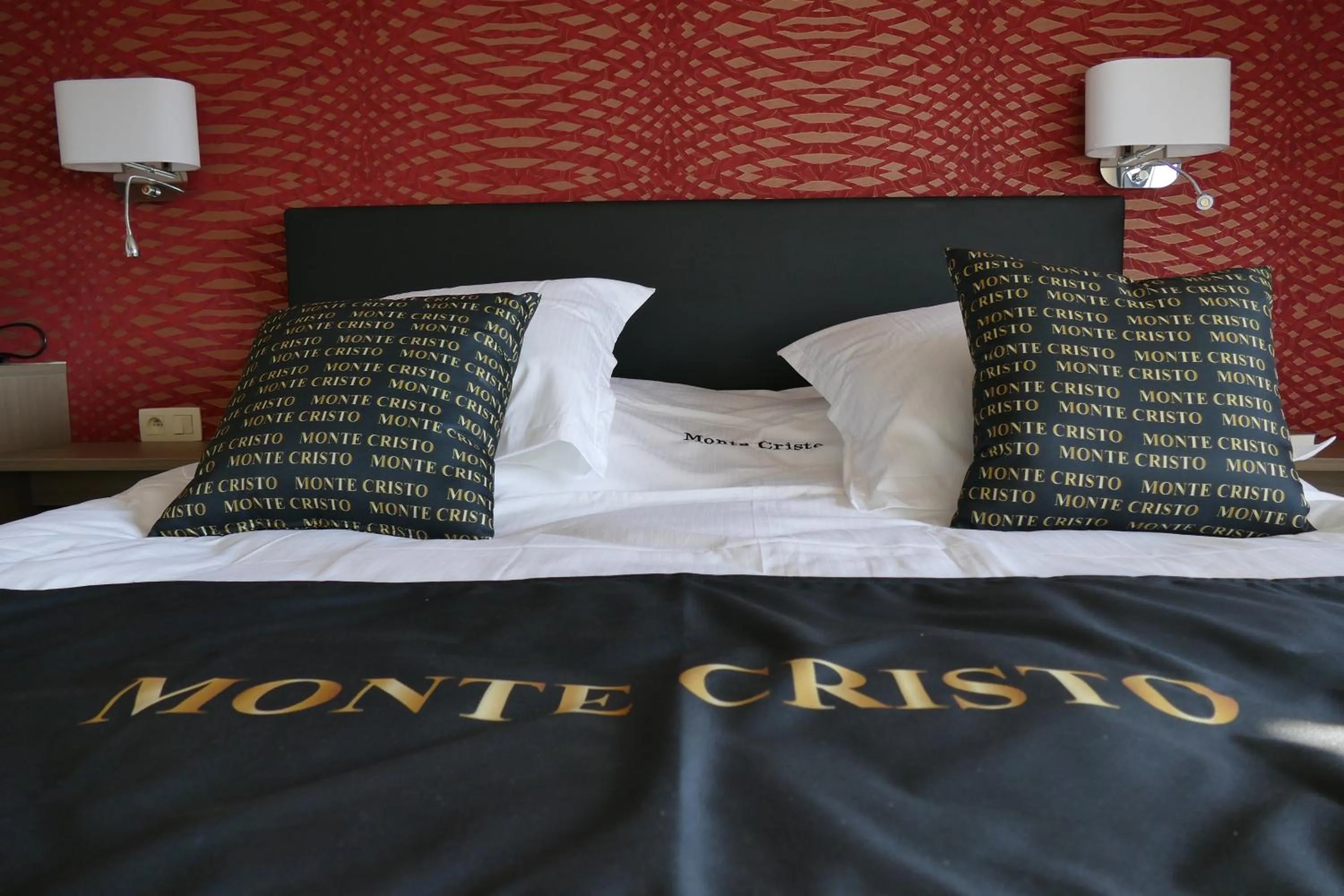 Bed in Hotel Monte Cristo