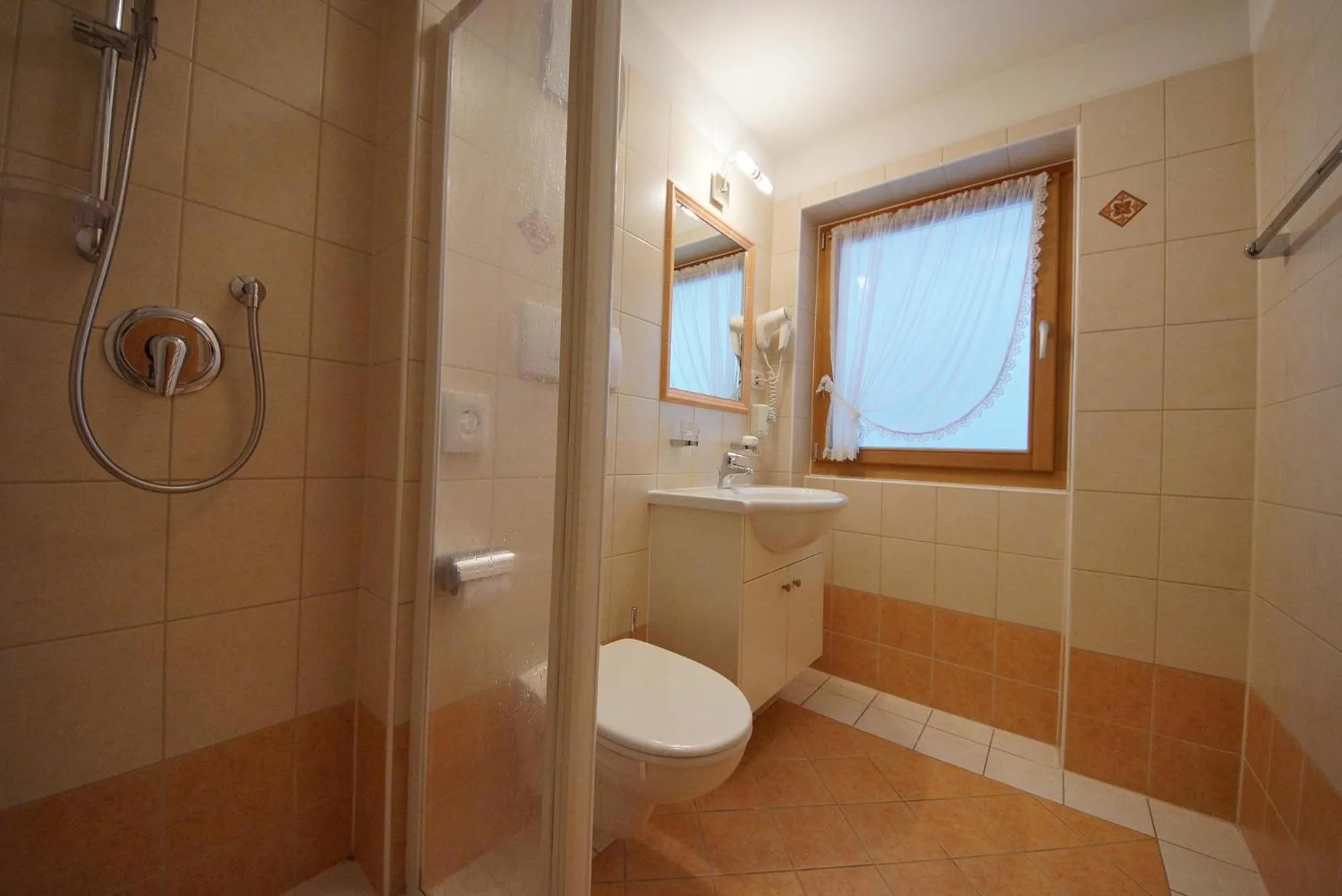 Shower in Residence Araldina