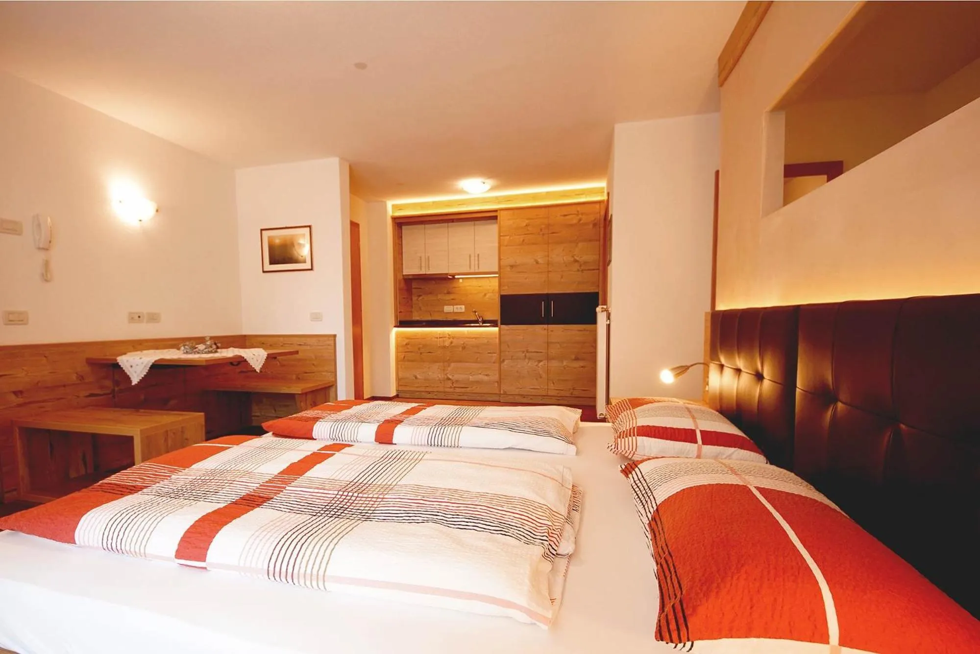 Kitchen or kitchenette, Bed in Residence Araldina