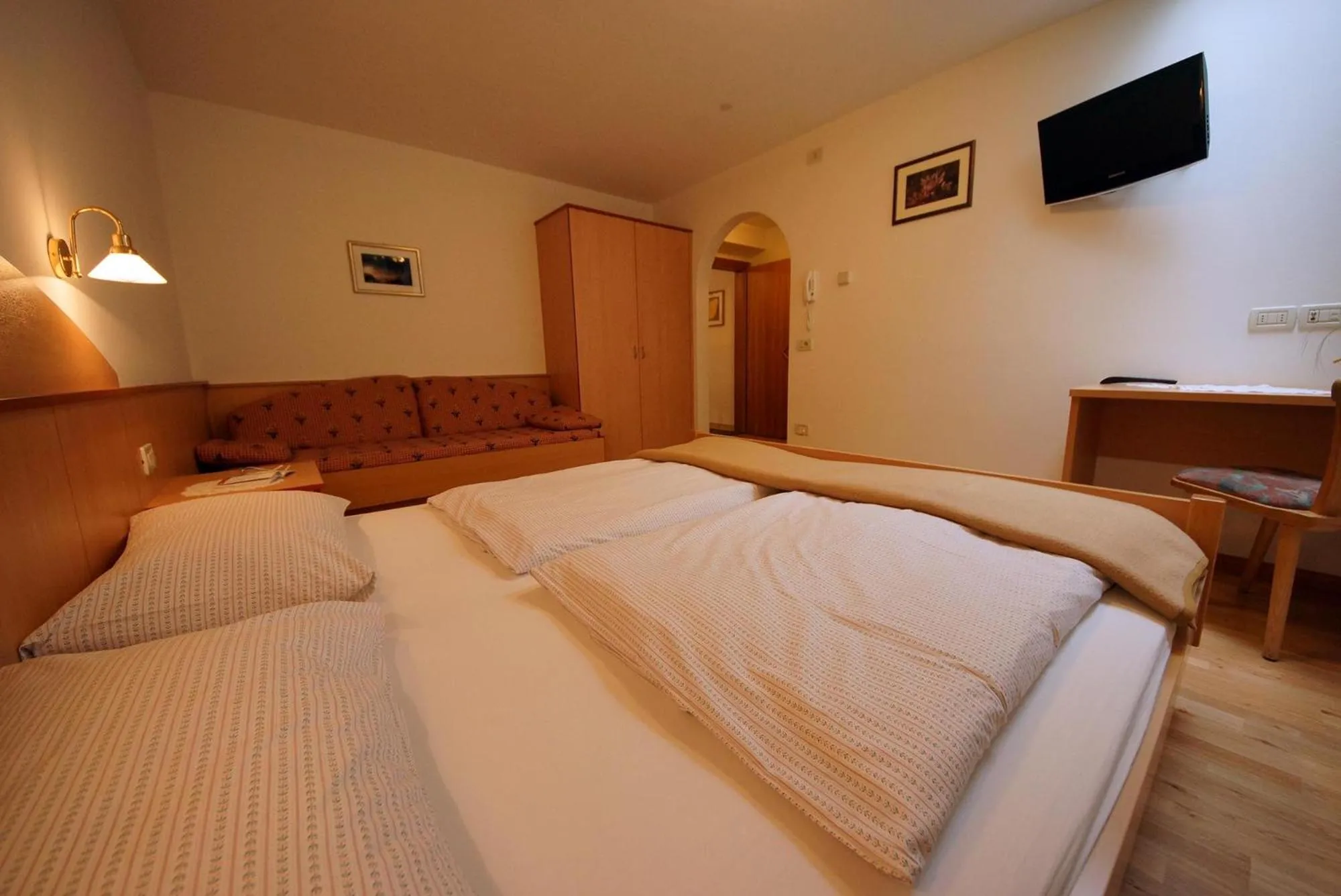 Bed in Residence Araldina