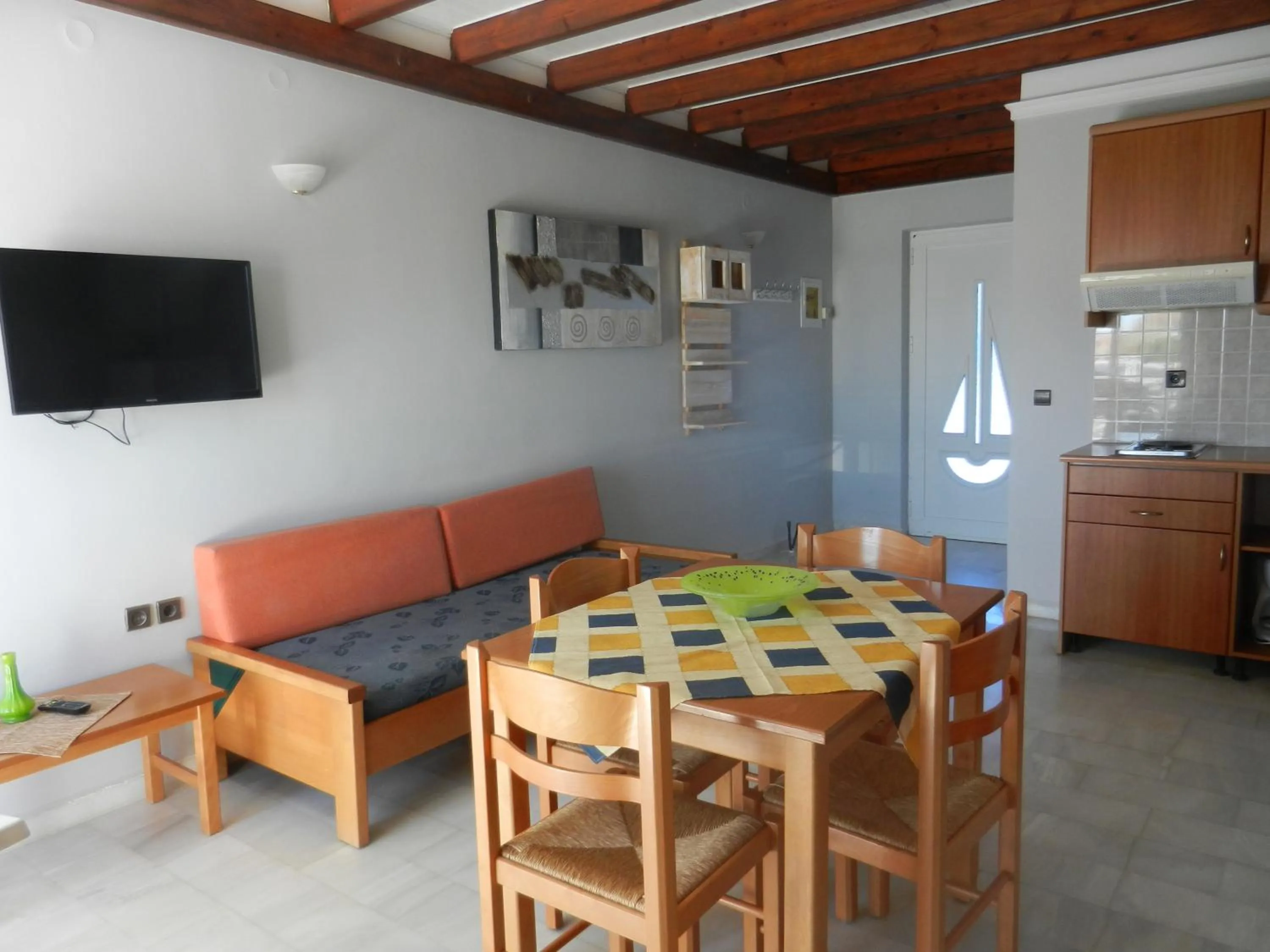 Dining area in Athena Hotel