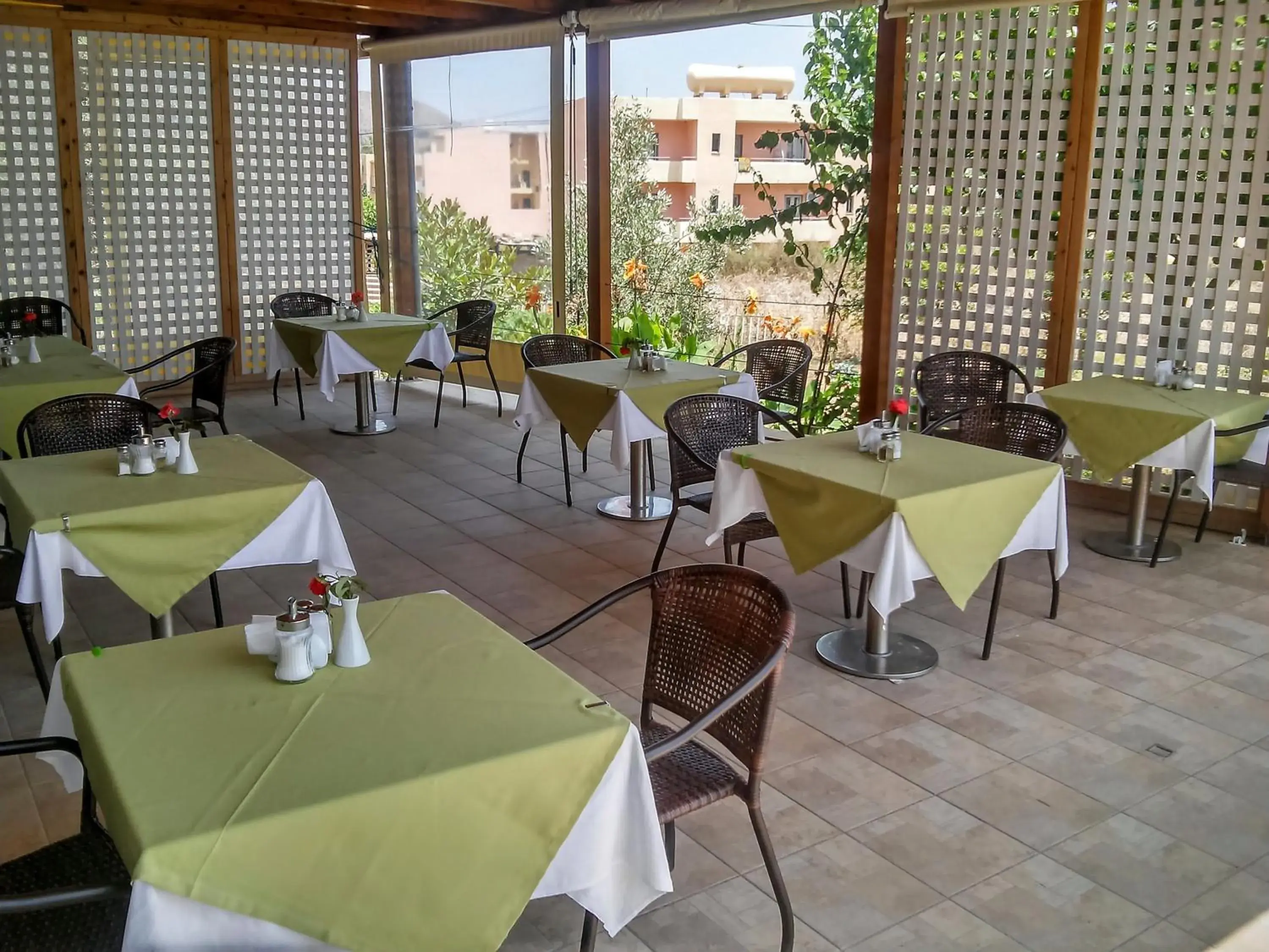 Restaurant/places to eat in Athena Hotel Restaurant/places to eat in Athena Hotel