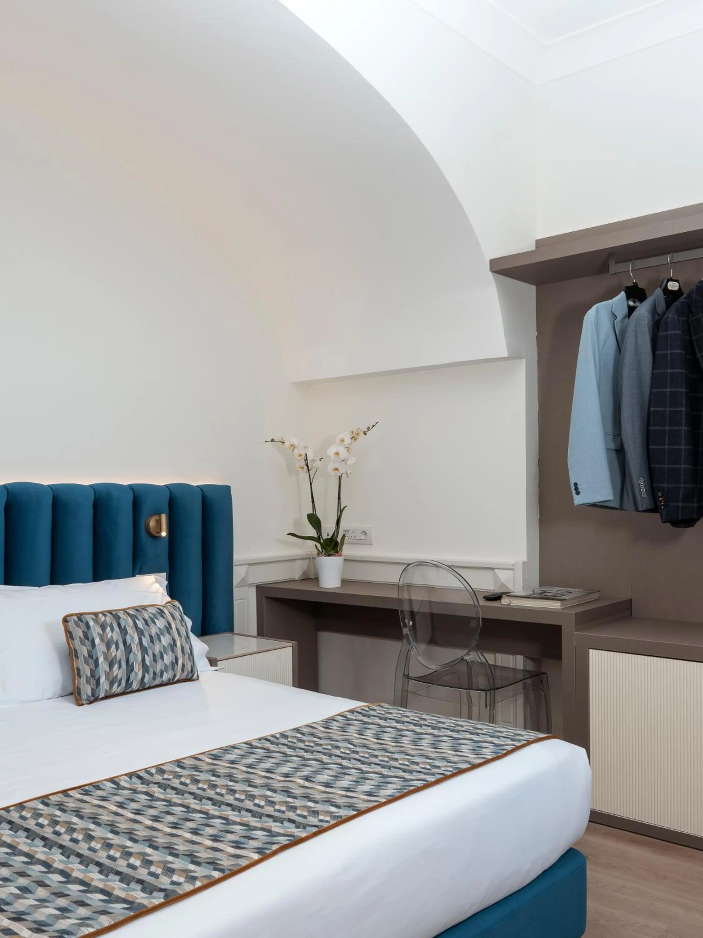 Bedroom, Bed in Hotel Michelangelo