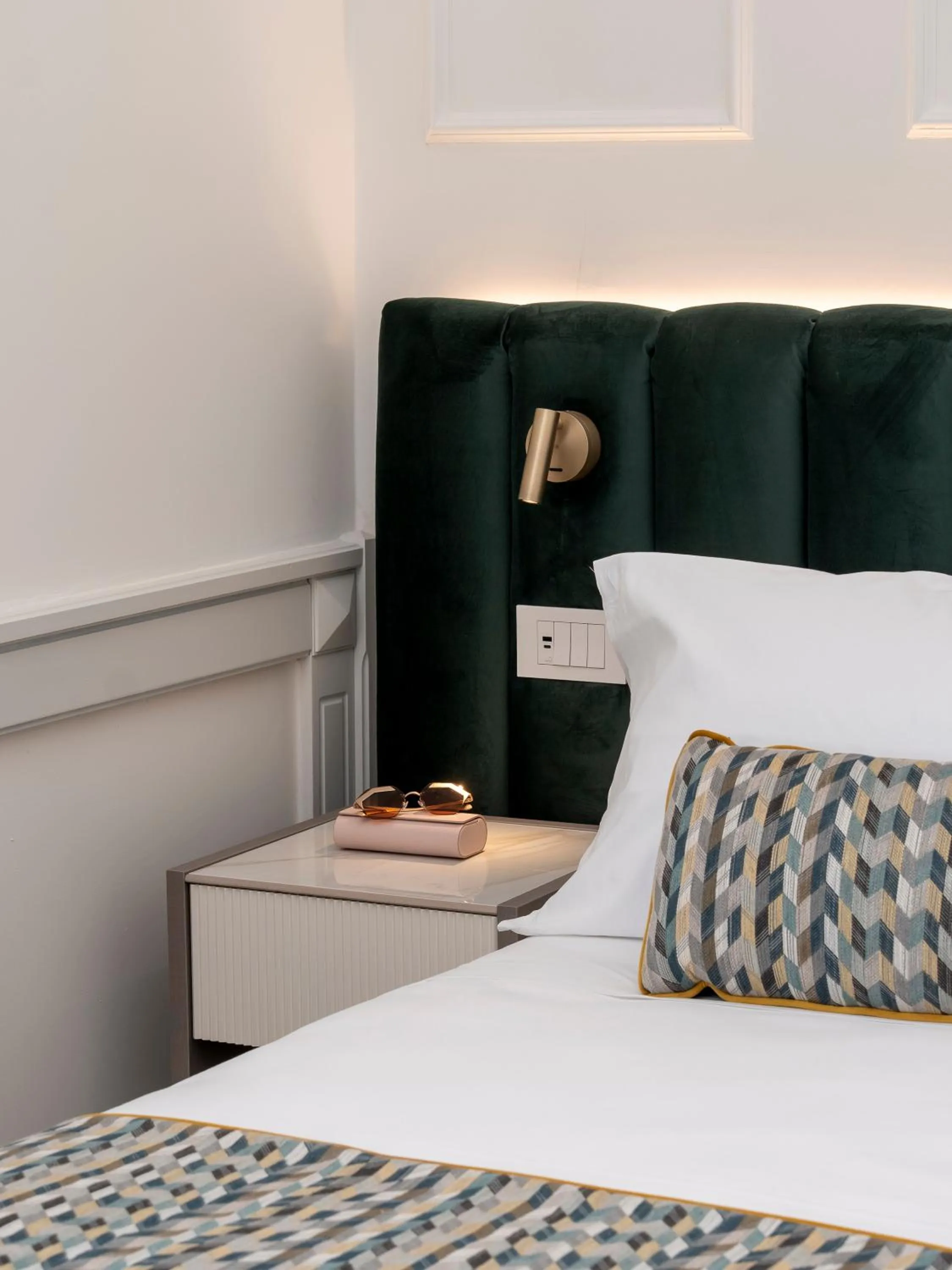 Bed in Hotel Michelangelo