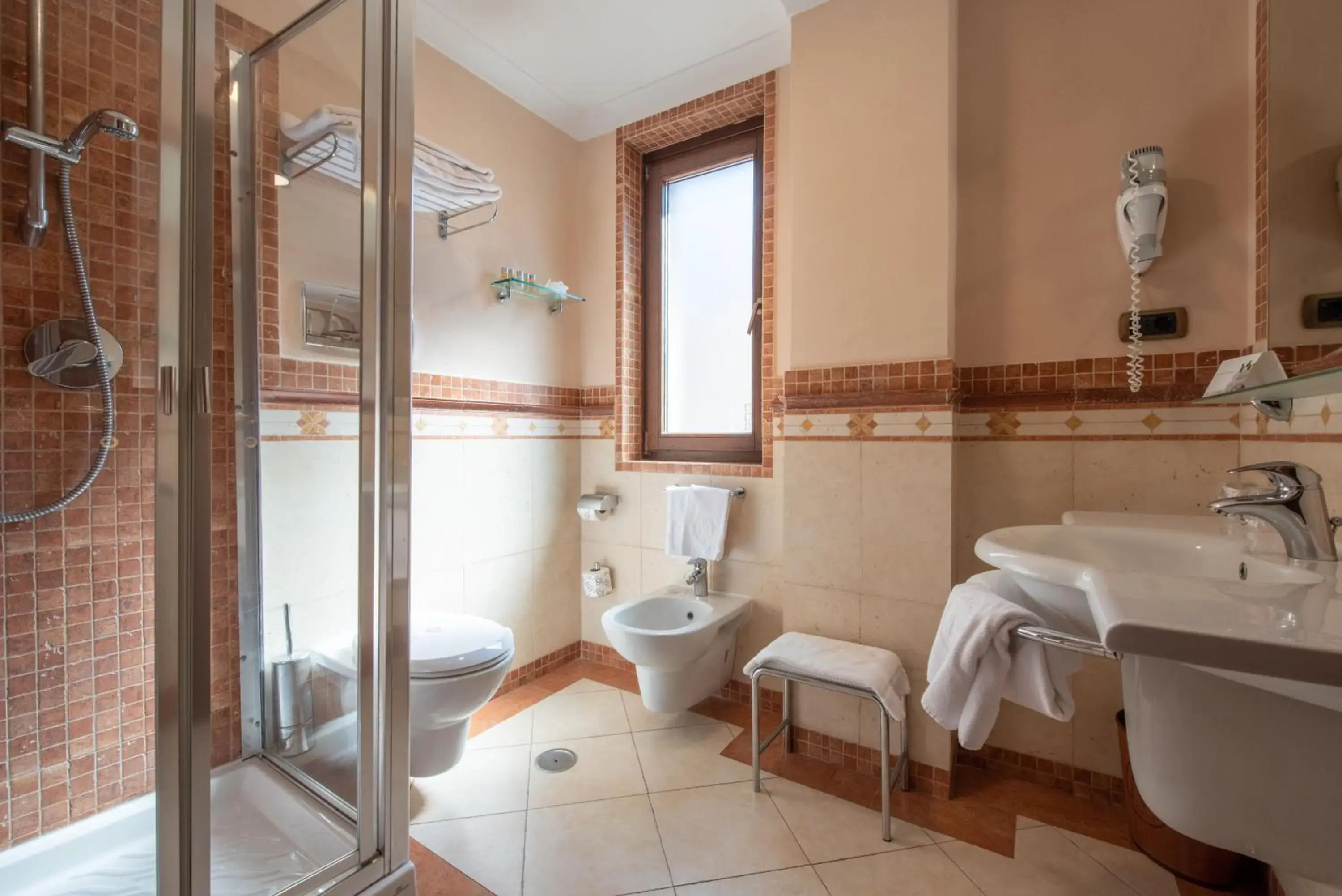 Single Room with Window in Hotel Michelangelo Single Room with Window in Hotel Michelangelo