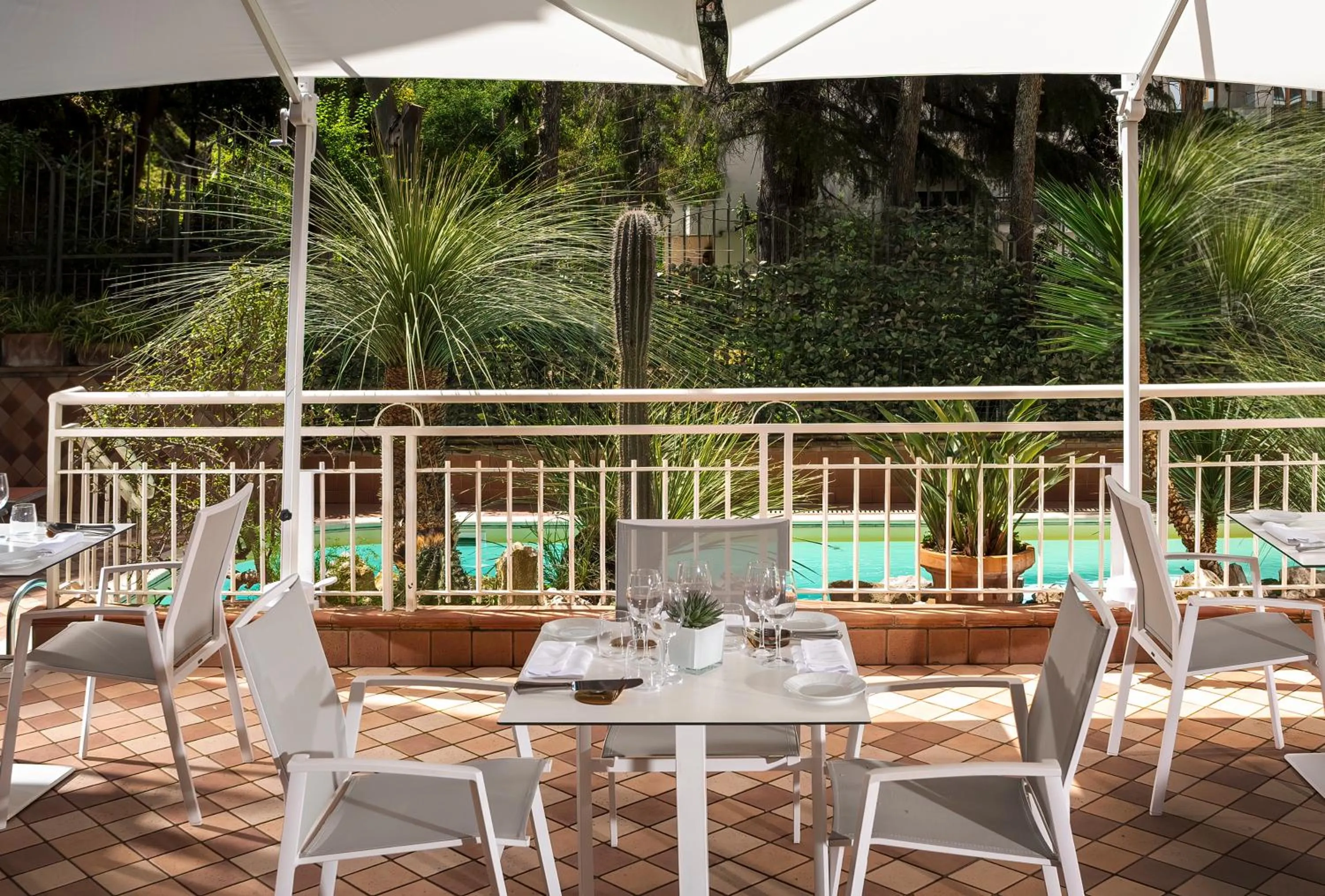 Restaurant/places to eat in Hotel Michelangelo