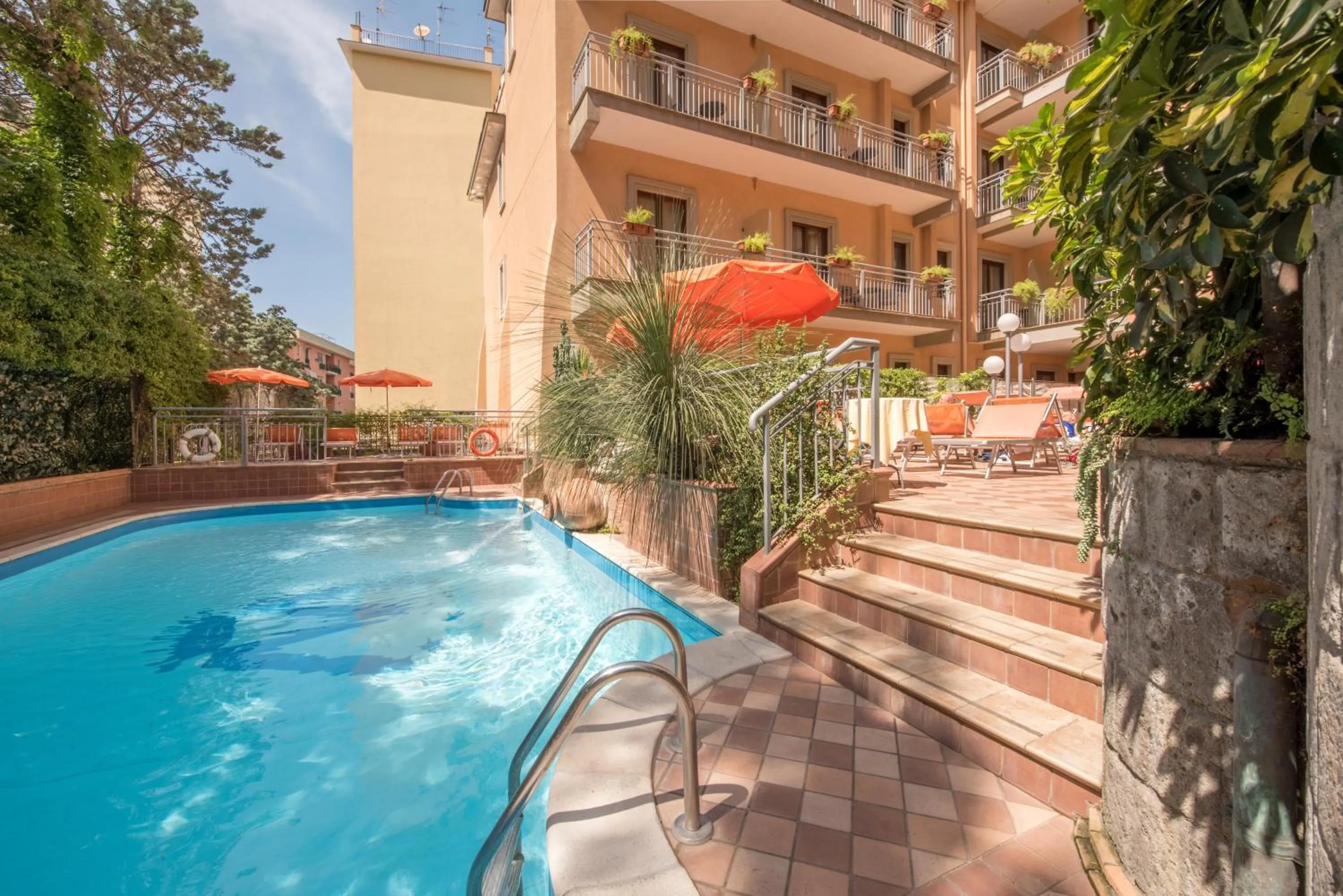 Pool view in Hotel Michelangelo