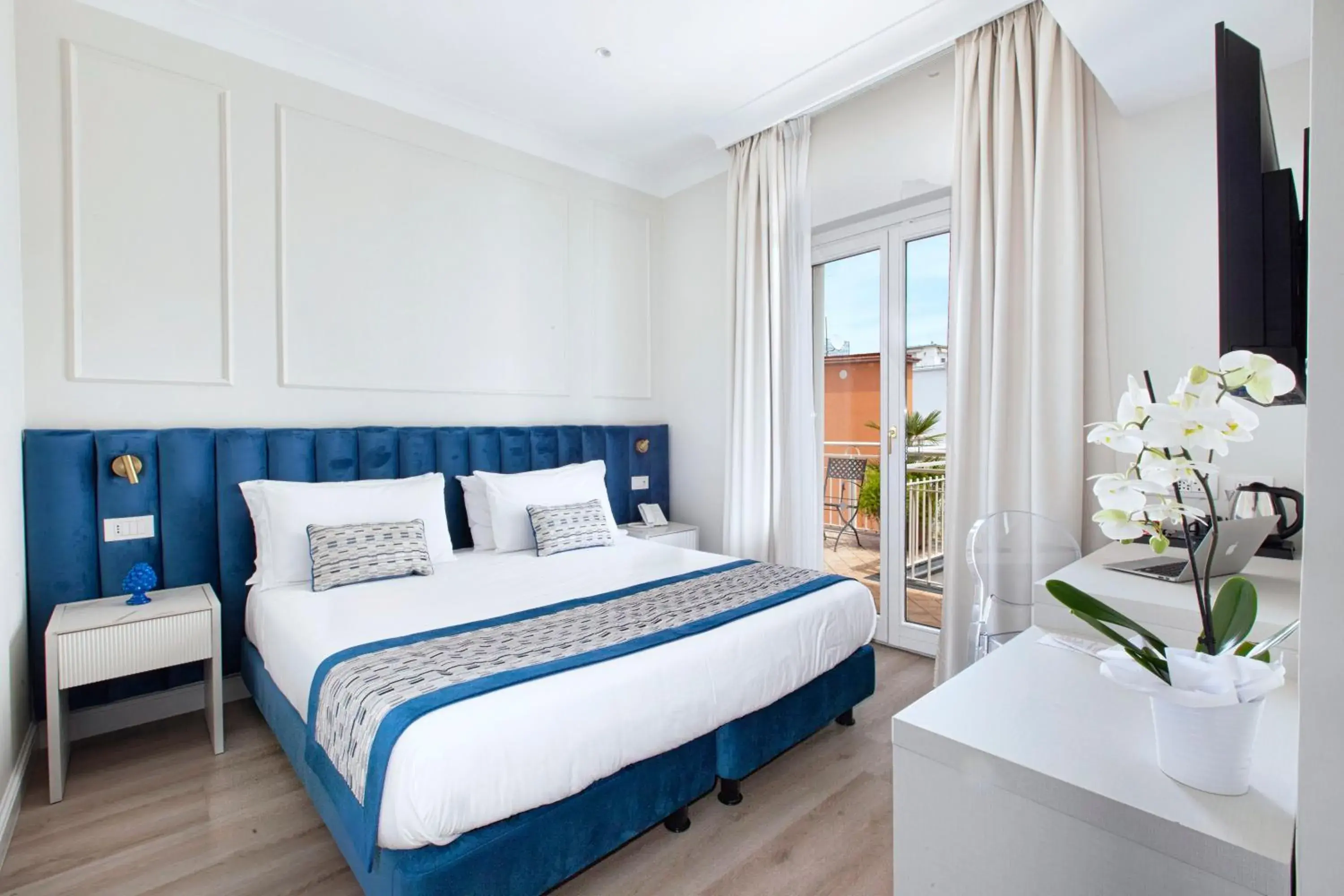 Bed in Hotel Michelangelo Bed in Hotel Michelangelo