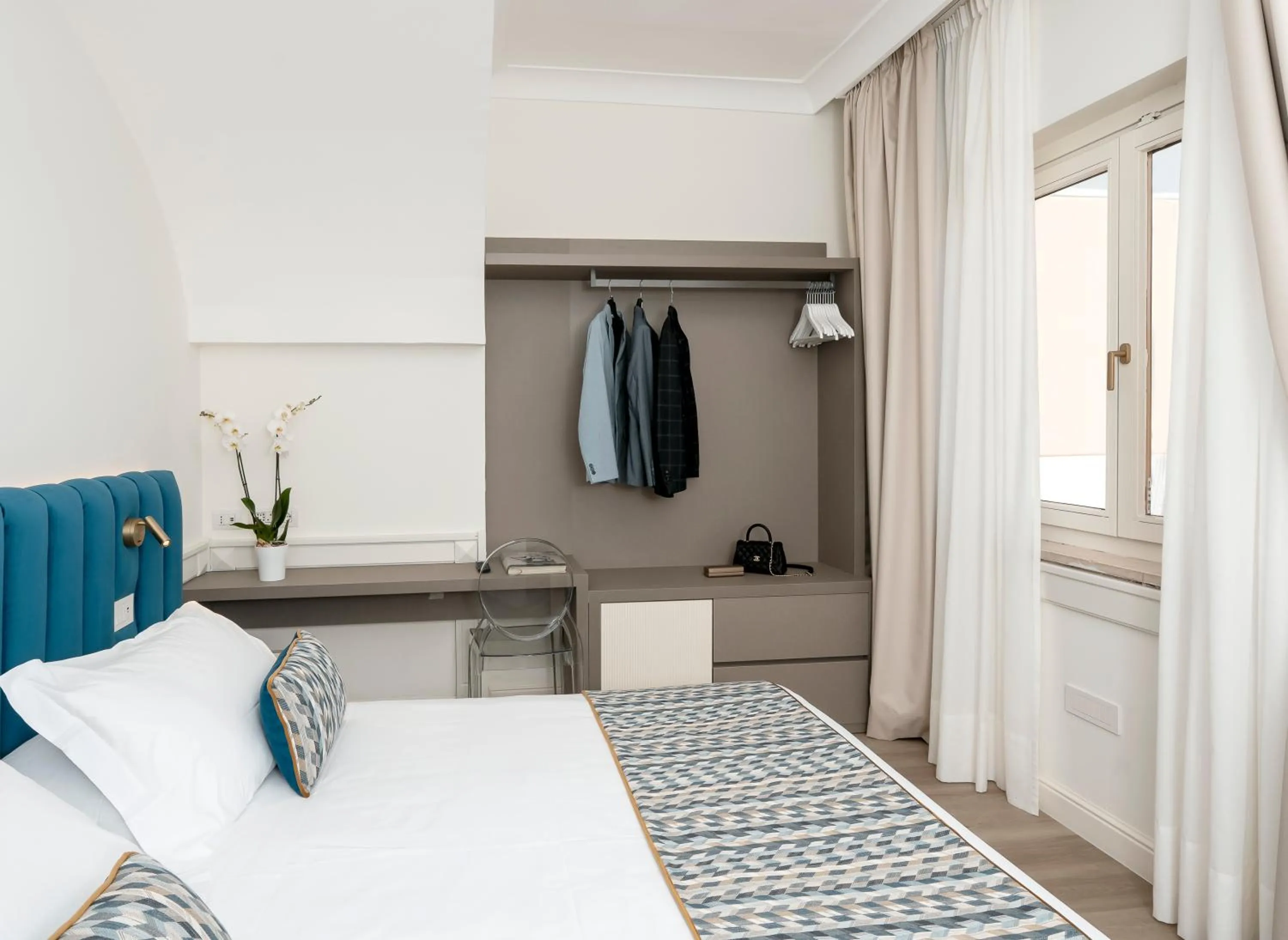 Bedroom, Bed in Hotel Michelangelo