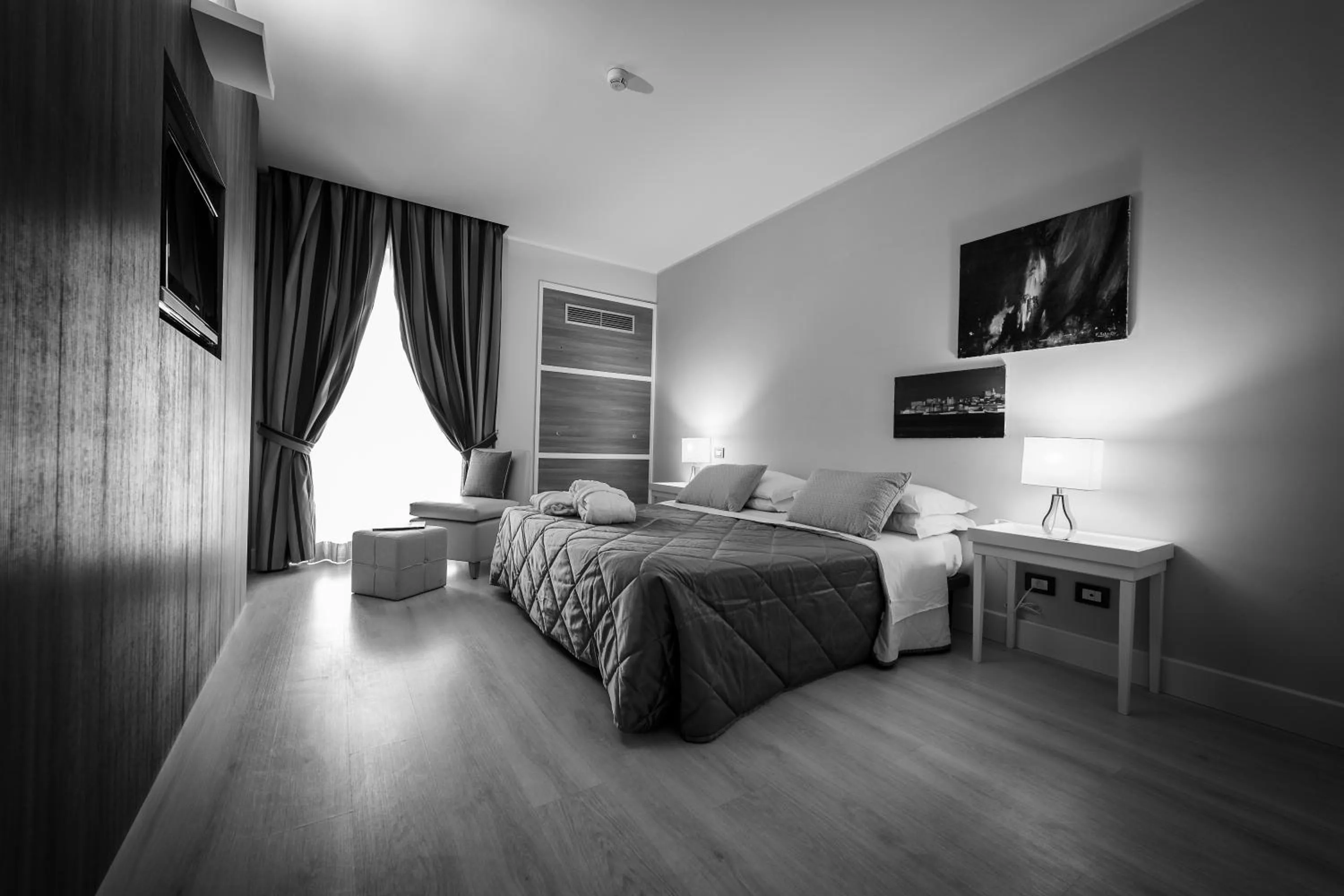 Bedroom, Bed in Hotel Mirasole International