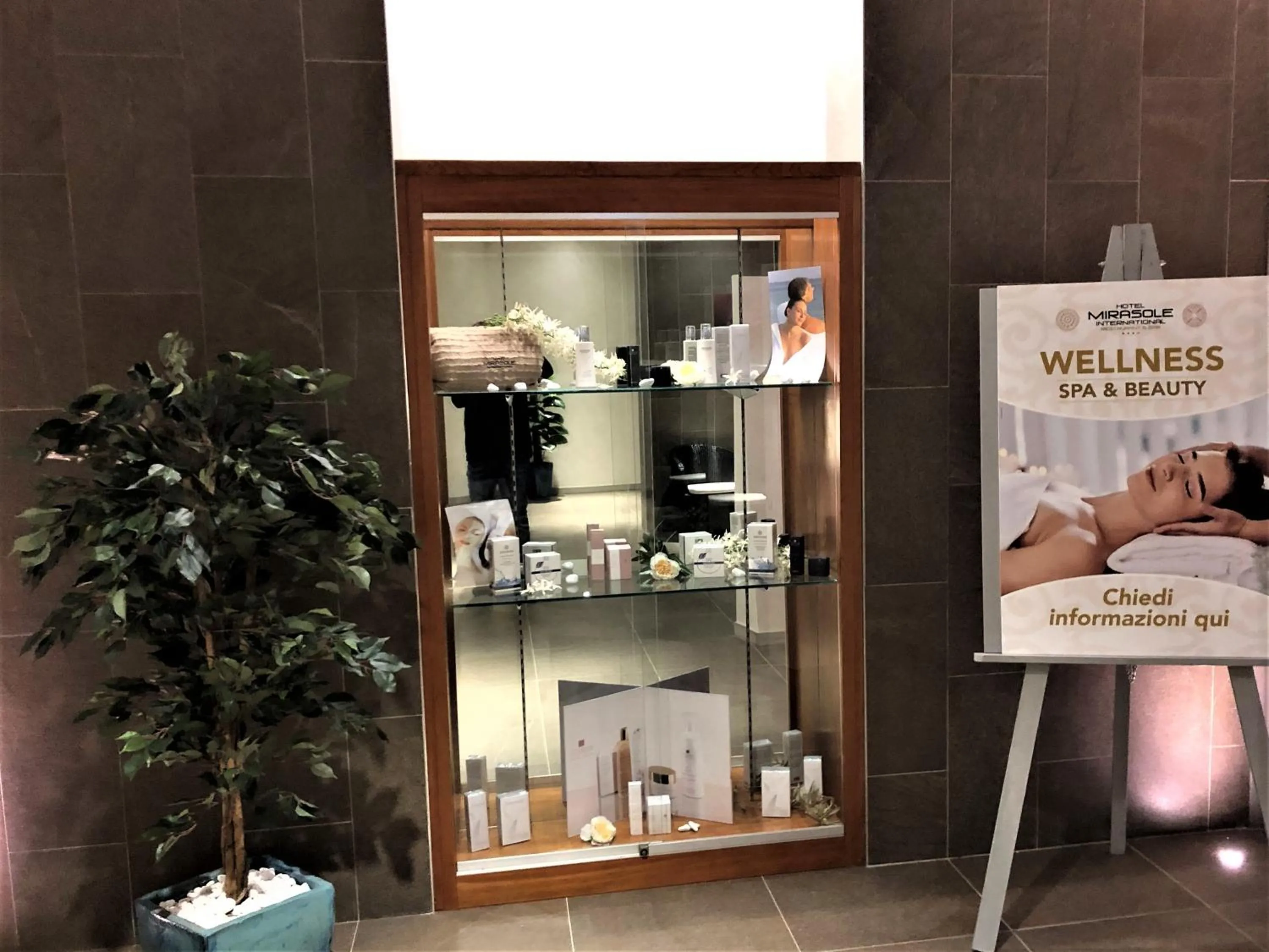 Spa and wellness centre/facilities in Hotel Mirasole International