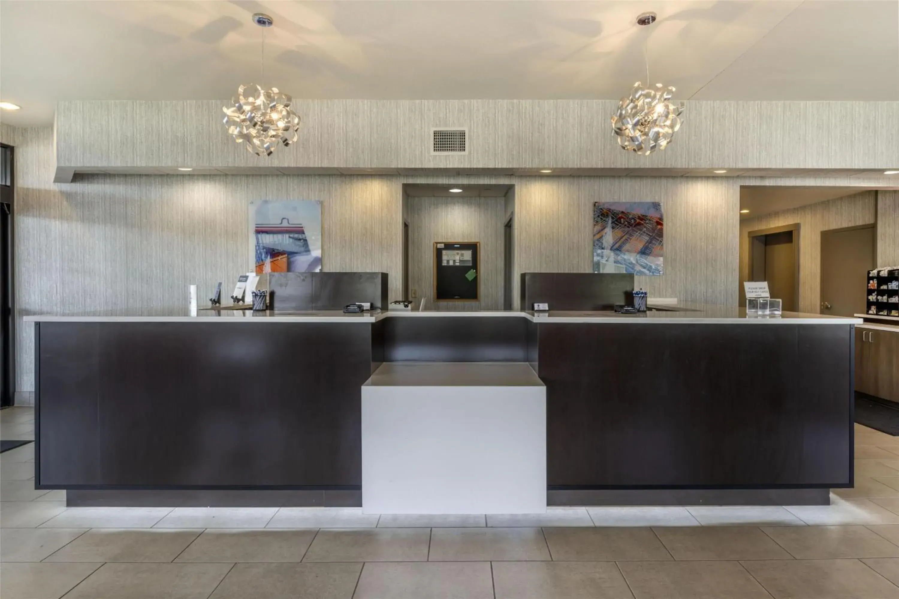 Lobby or reception in Best Western Plus Castlerock Inn & Suites Lobby or reception in Best Western Plus Castlerock Inn & Suites