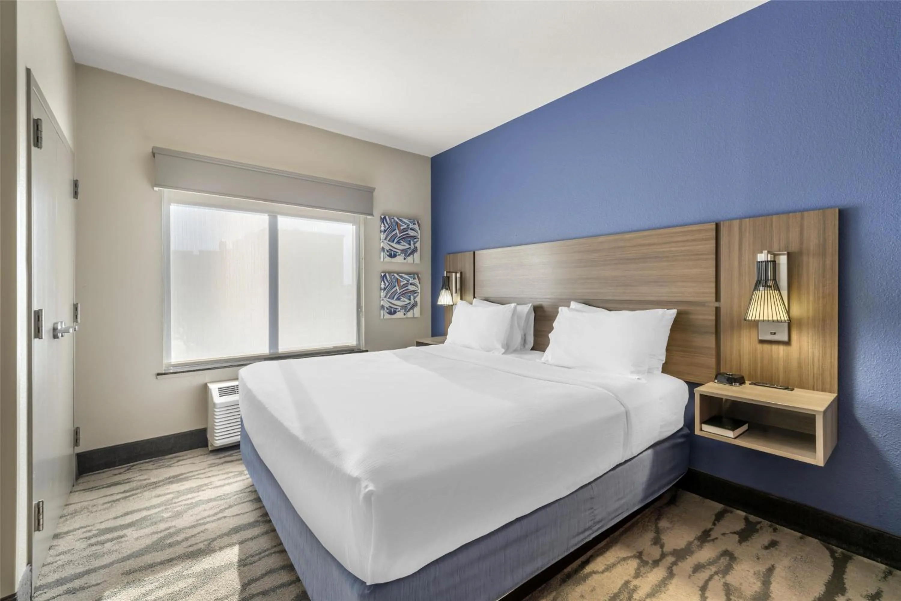 Other, Bed in Best Western Plus Castlerock Inn & Suites