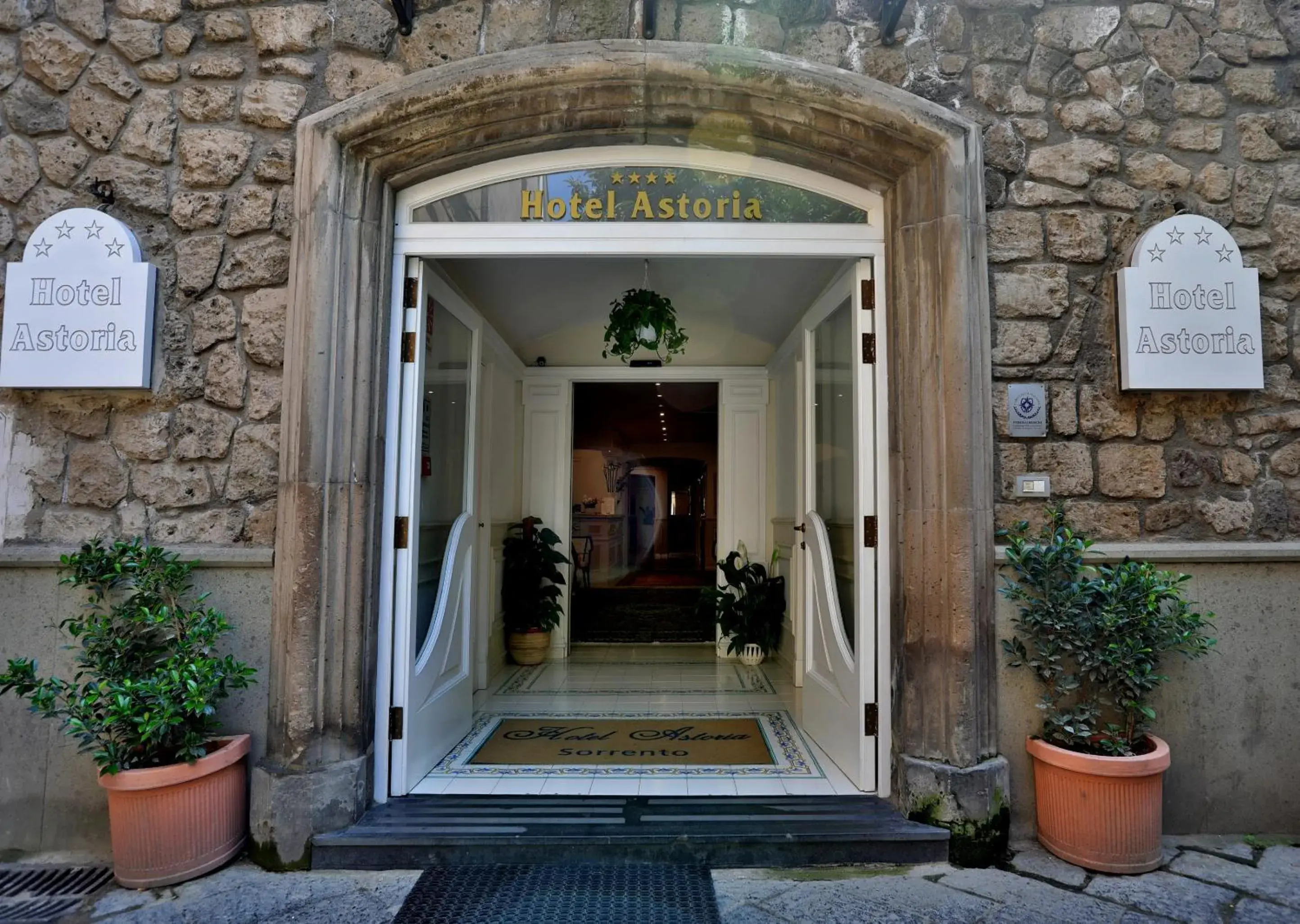 Facade/entrance in Hotel Astoria Sorrento Facade/entrance in Hotel Astoria Sorrento