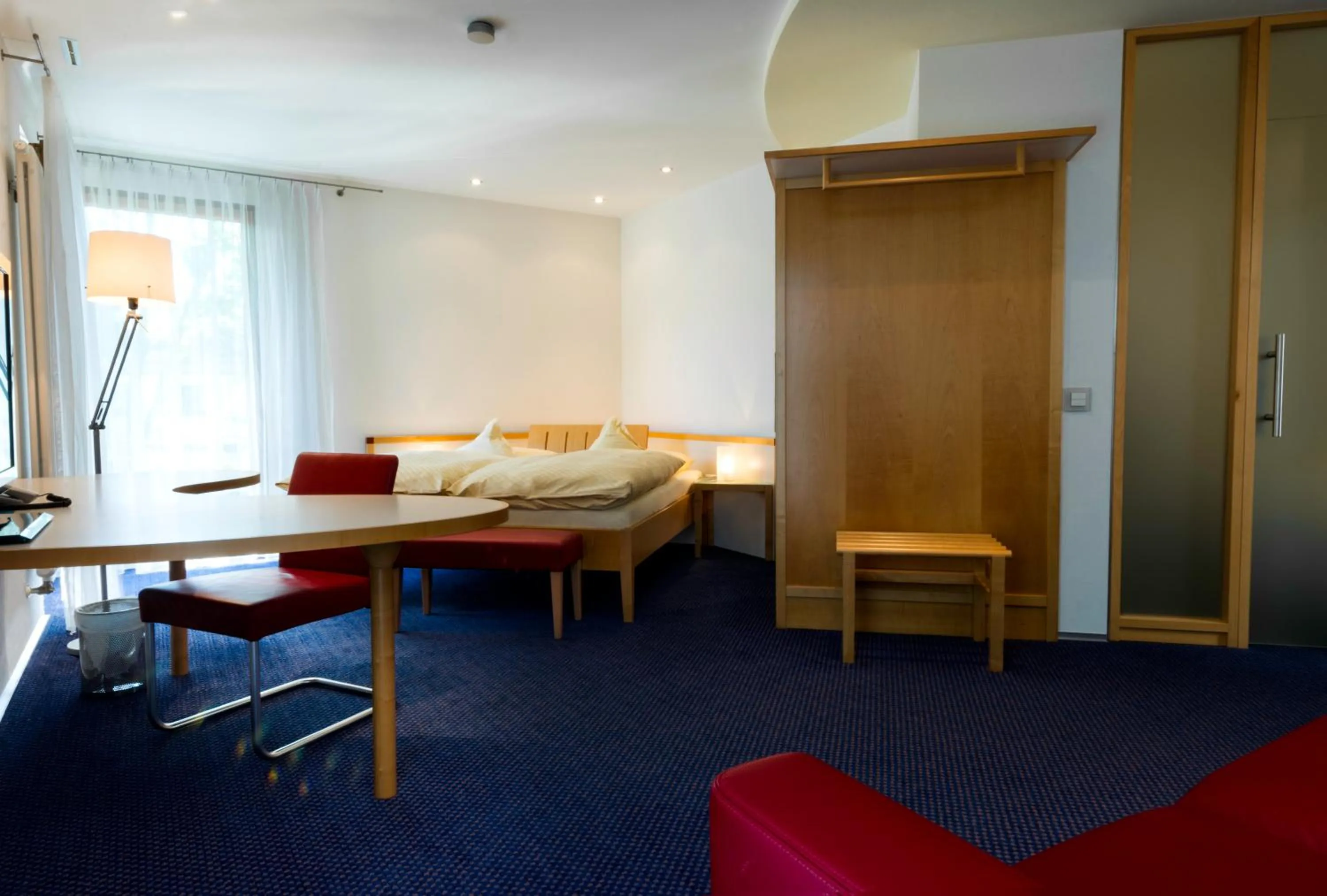 Photo of the whole room, Bed in Parkhotel Schillerhöhe