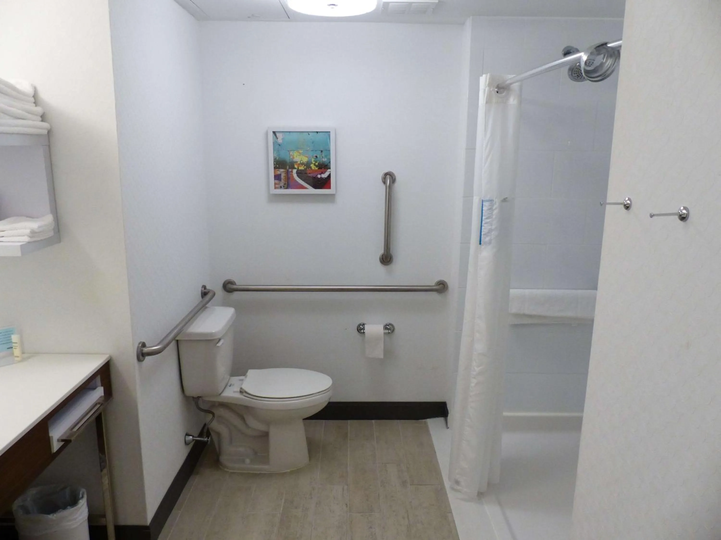 Bathroom in Hampton Inn By Hilton Paramus