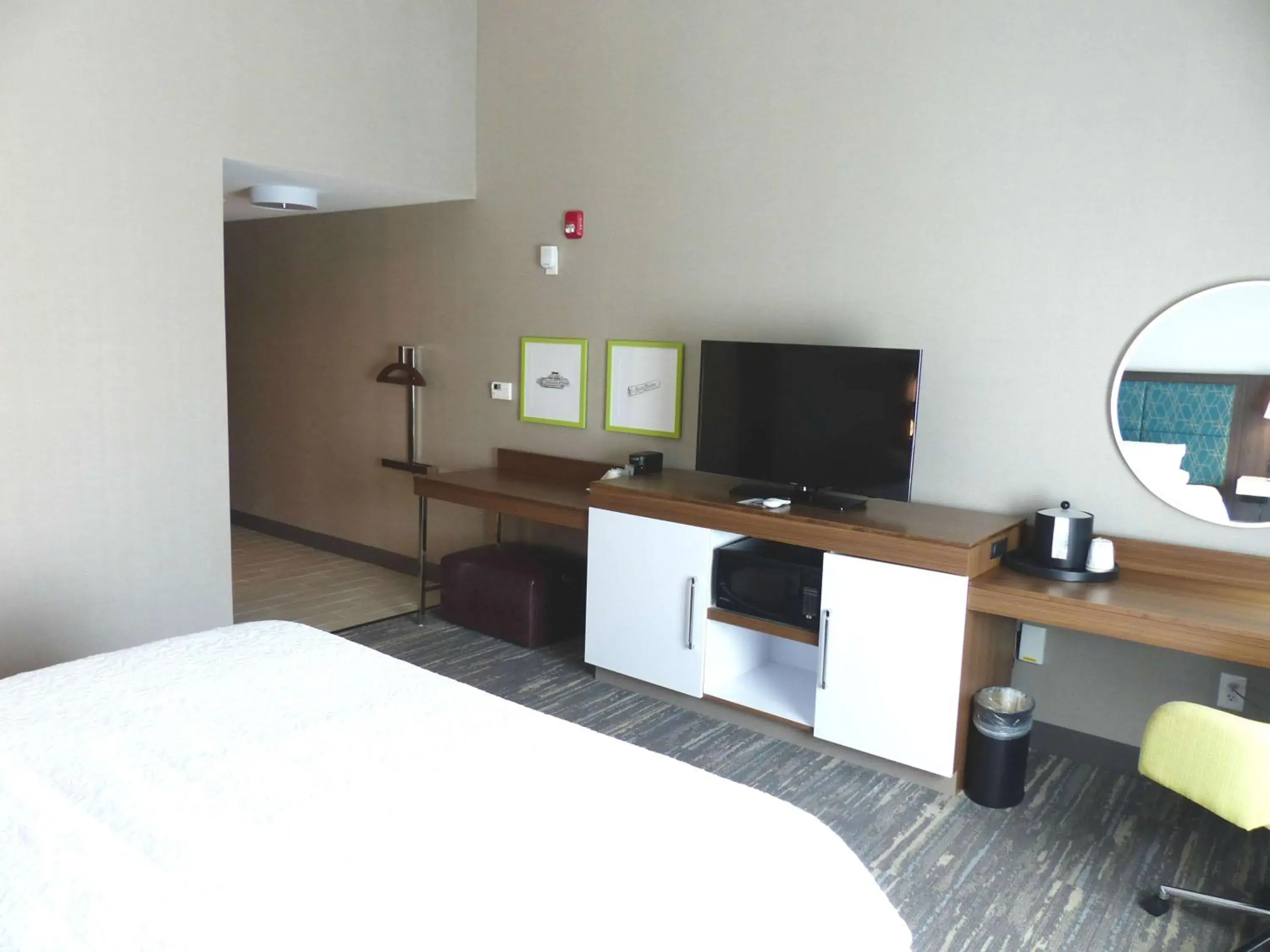Bedroom, Bed in Hampton Inn By Hilton Paramus Bedroom, Bed in Hampton Inn By Hilton Paramus