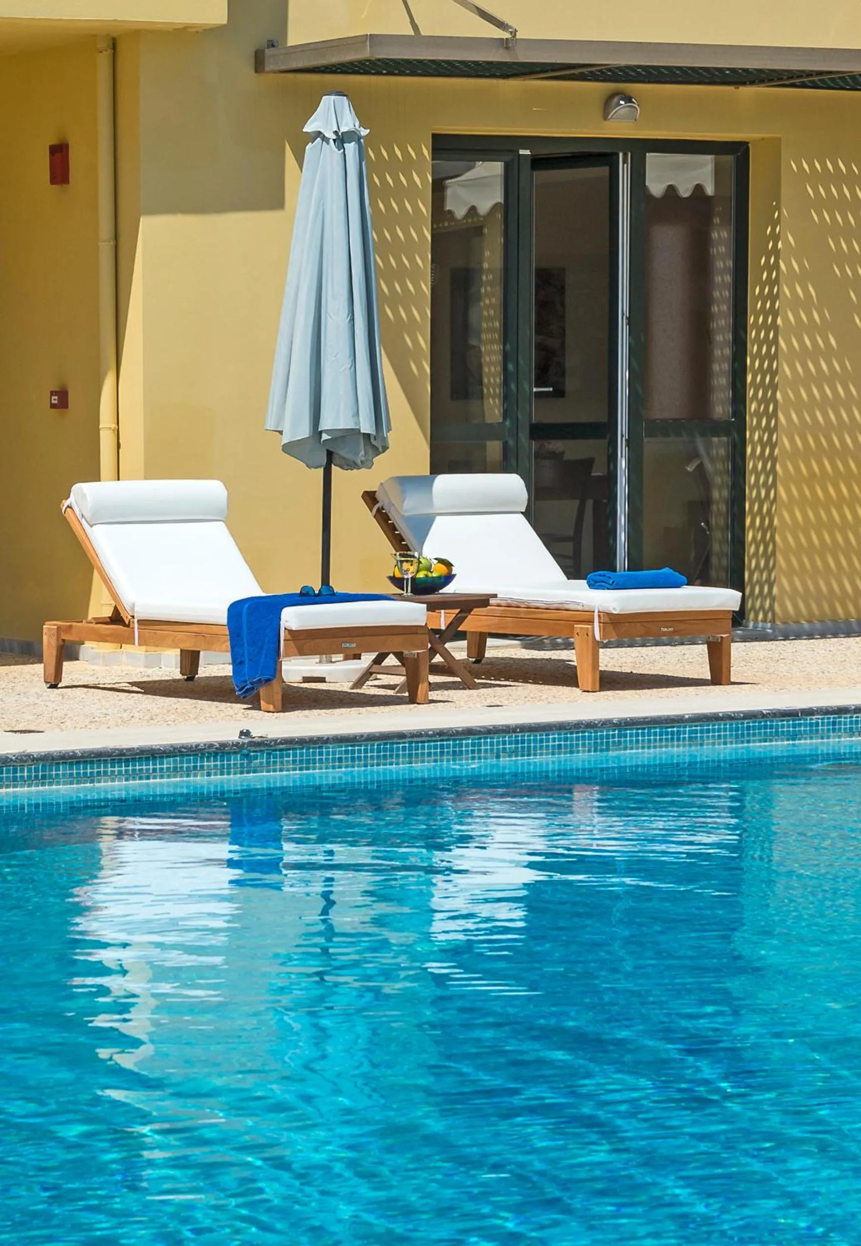 Swimming pool in Daphnis Villas