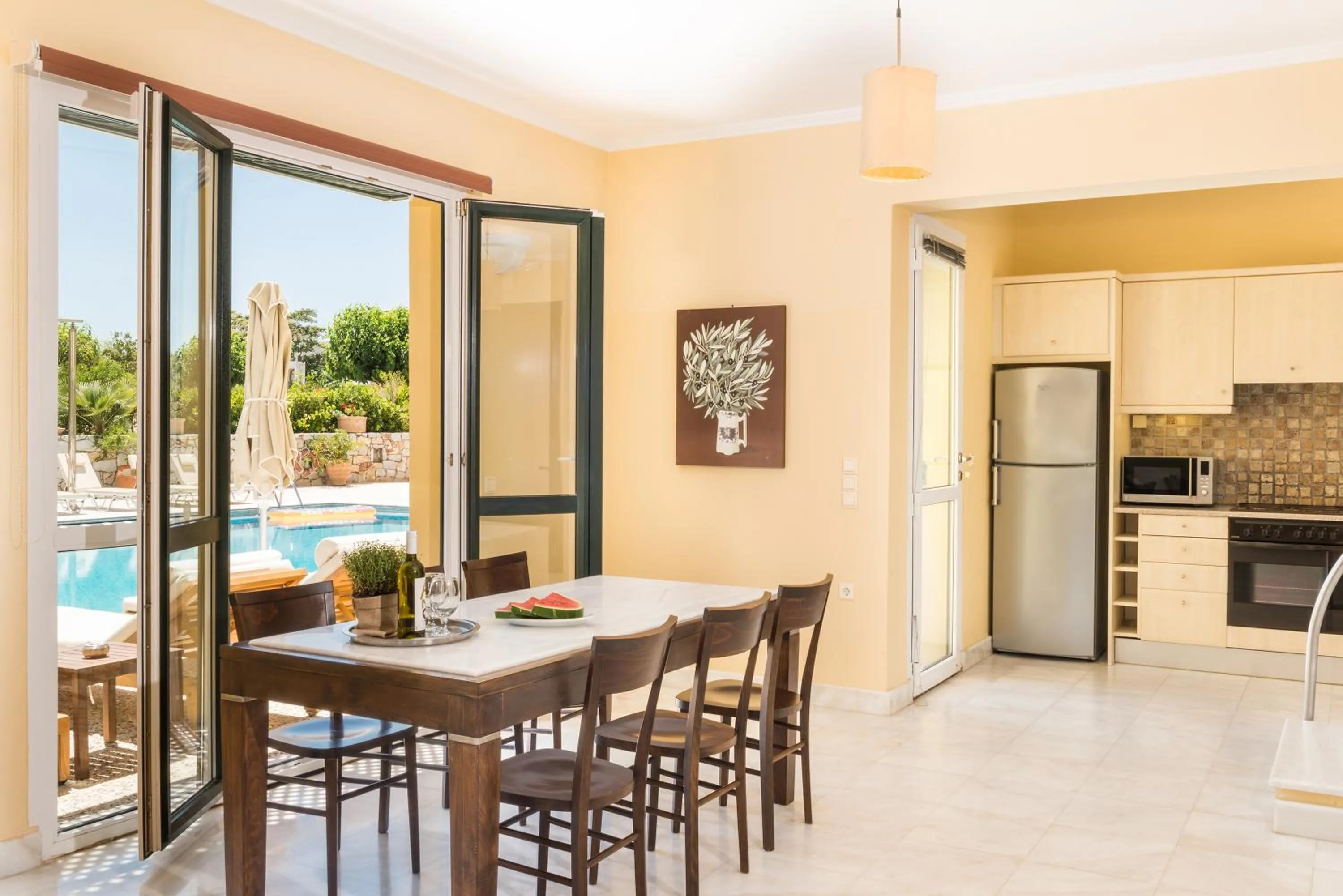 Dining area in Daphnis Villas