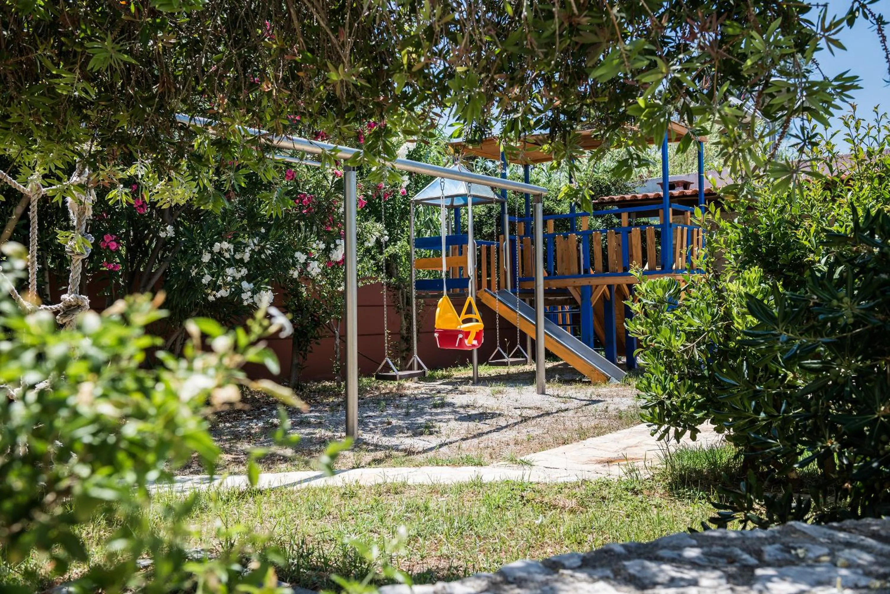 Garden in Daphnis Villas