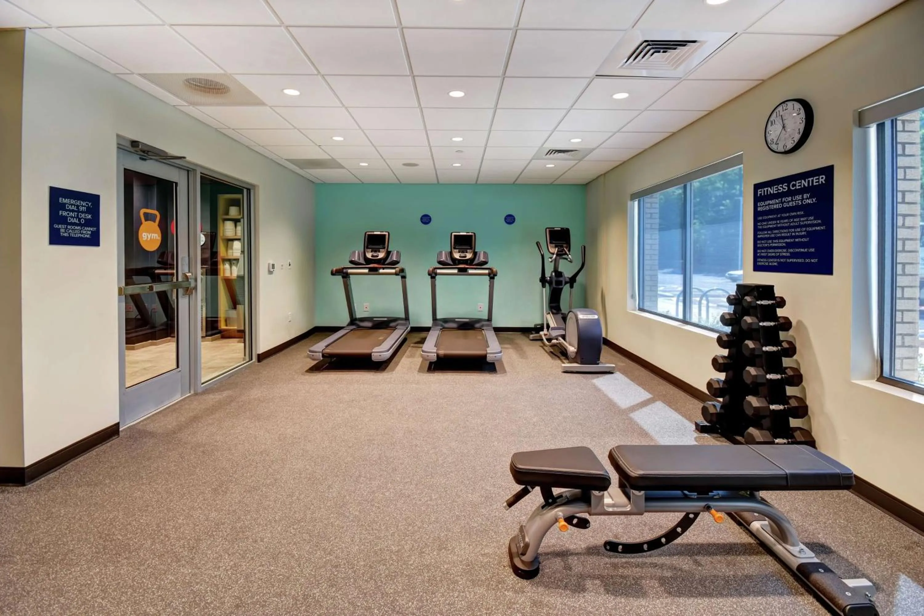 Fitness centre/facilities in Tru By Hilton Raleigh Durham Airport
