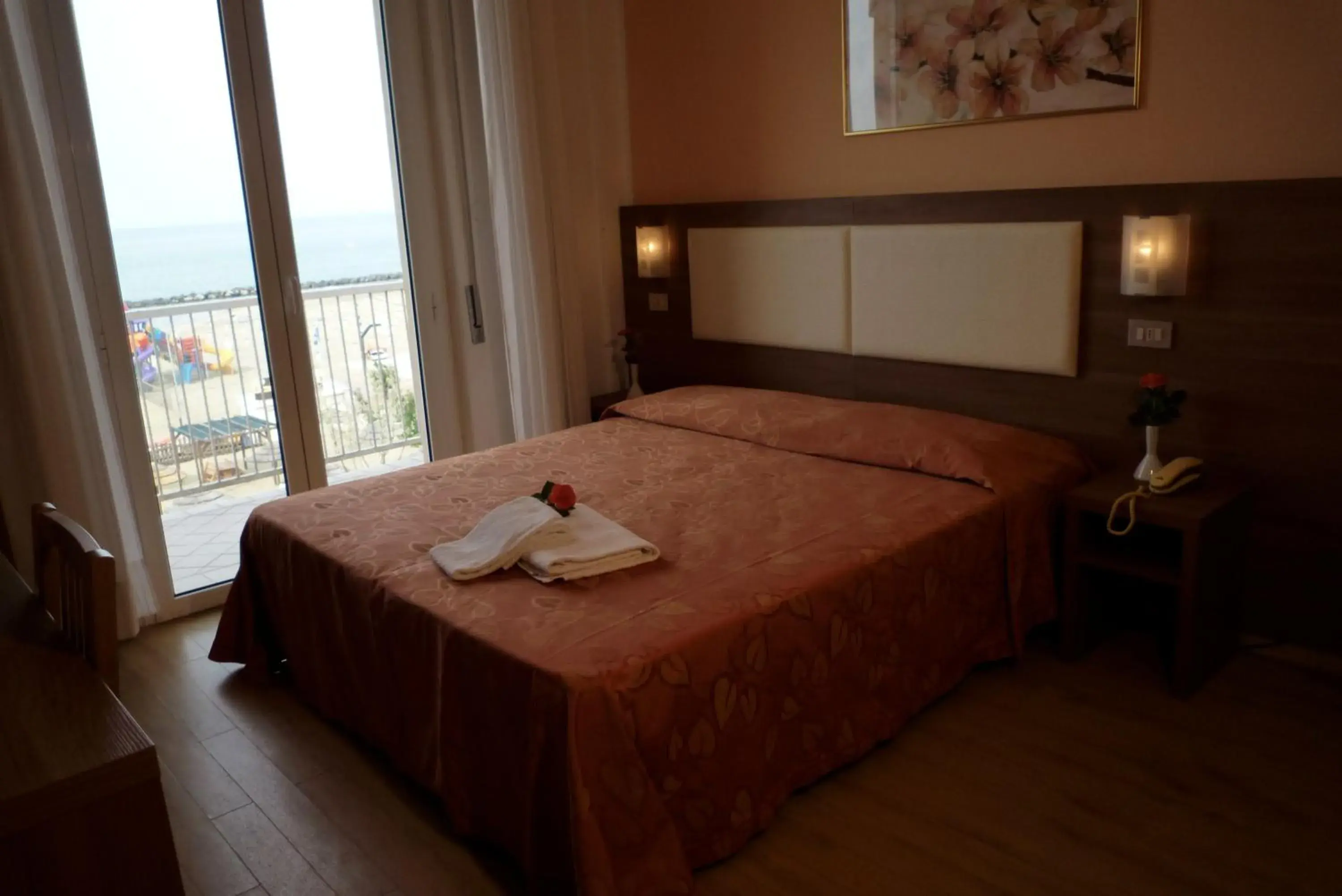 Double or Twin Room in Hotel Sara Double or Twin Room in Hotel Sara