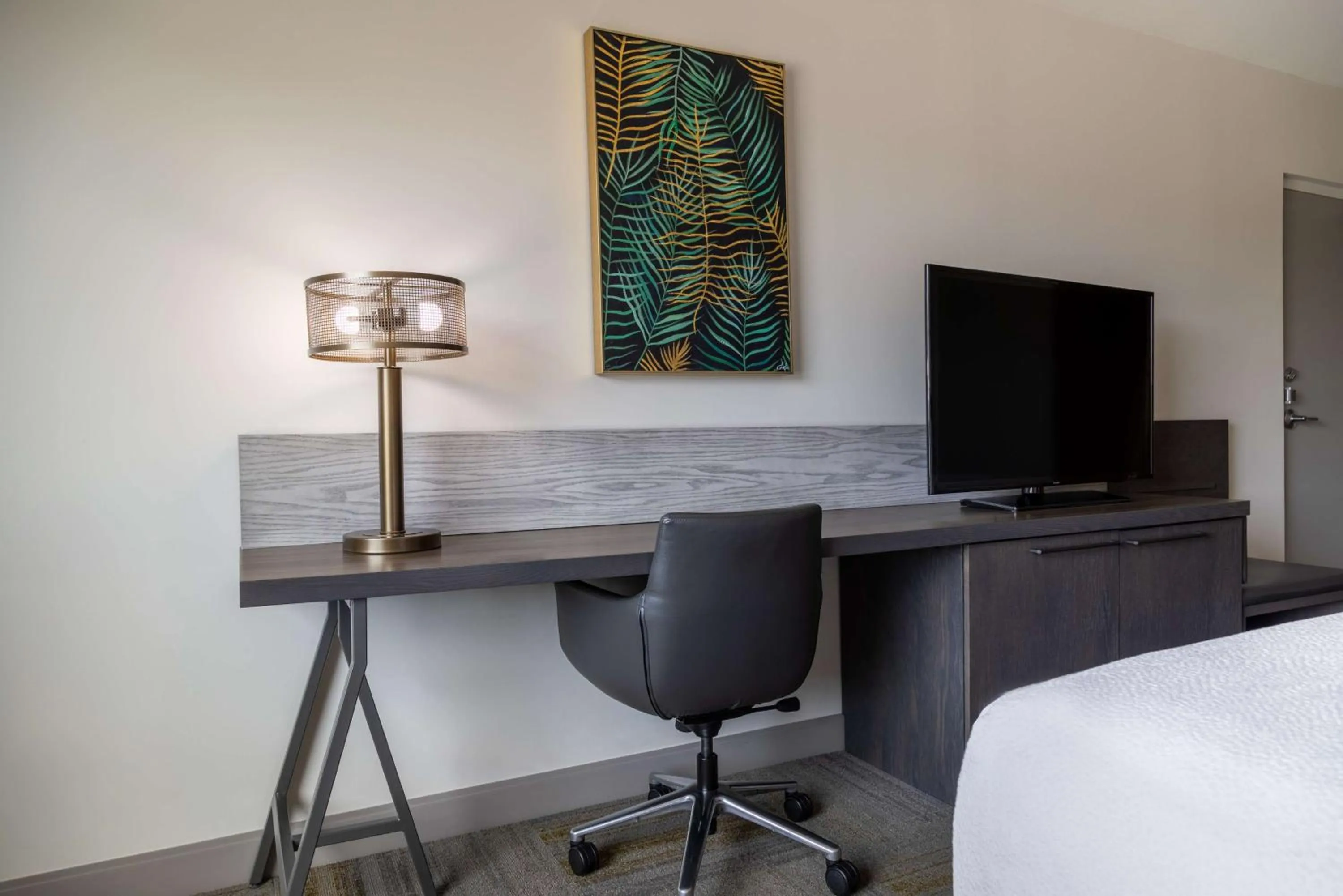 Bedroom, Bed in Hilton Garden Inn Fredericton