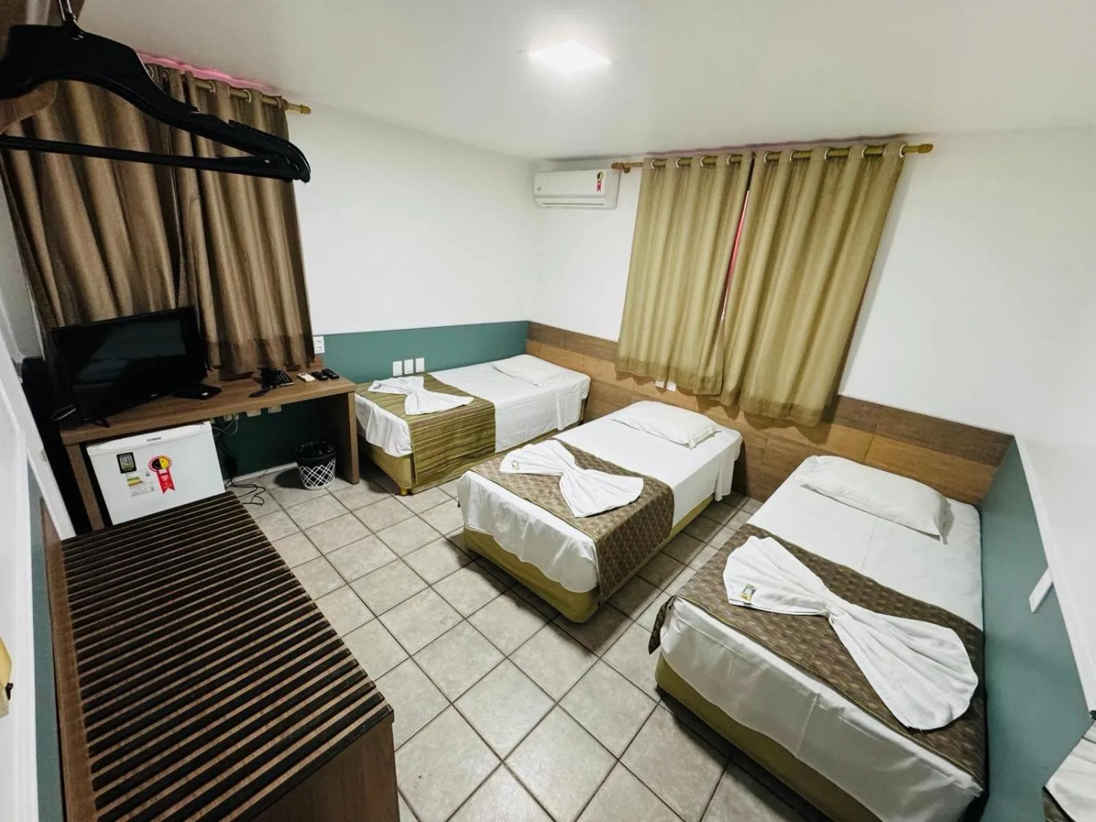 Bed in Abrolhos Praia Hotel