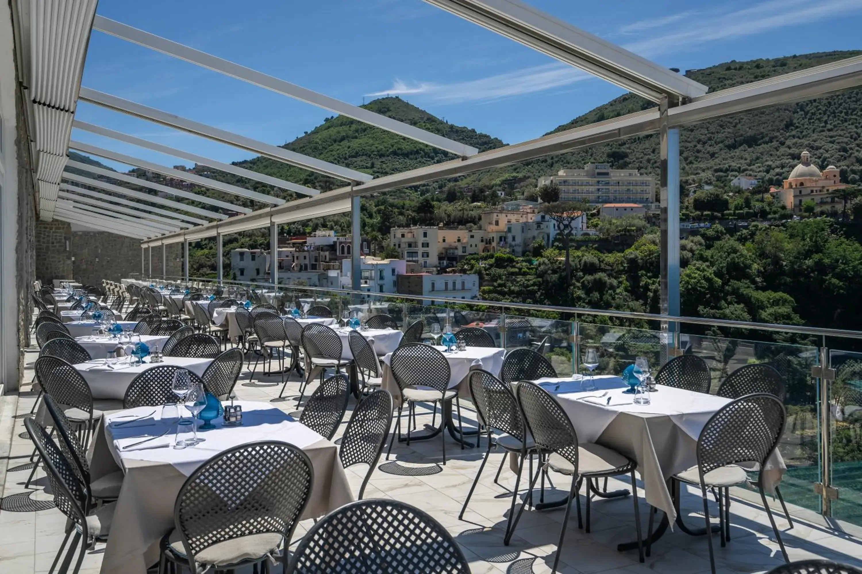 Restaurant/places to eat in Hotel Mary Restaurant/places to eat in Hotel Mary