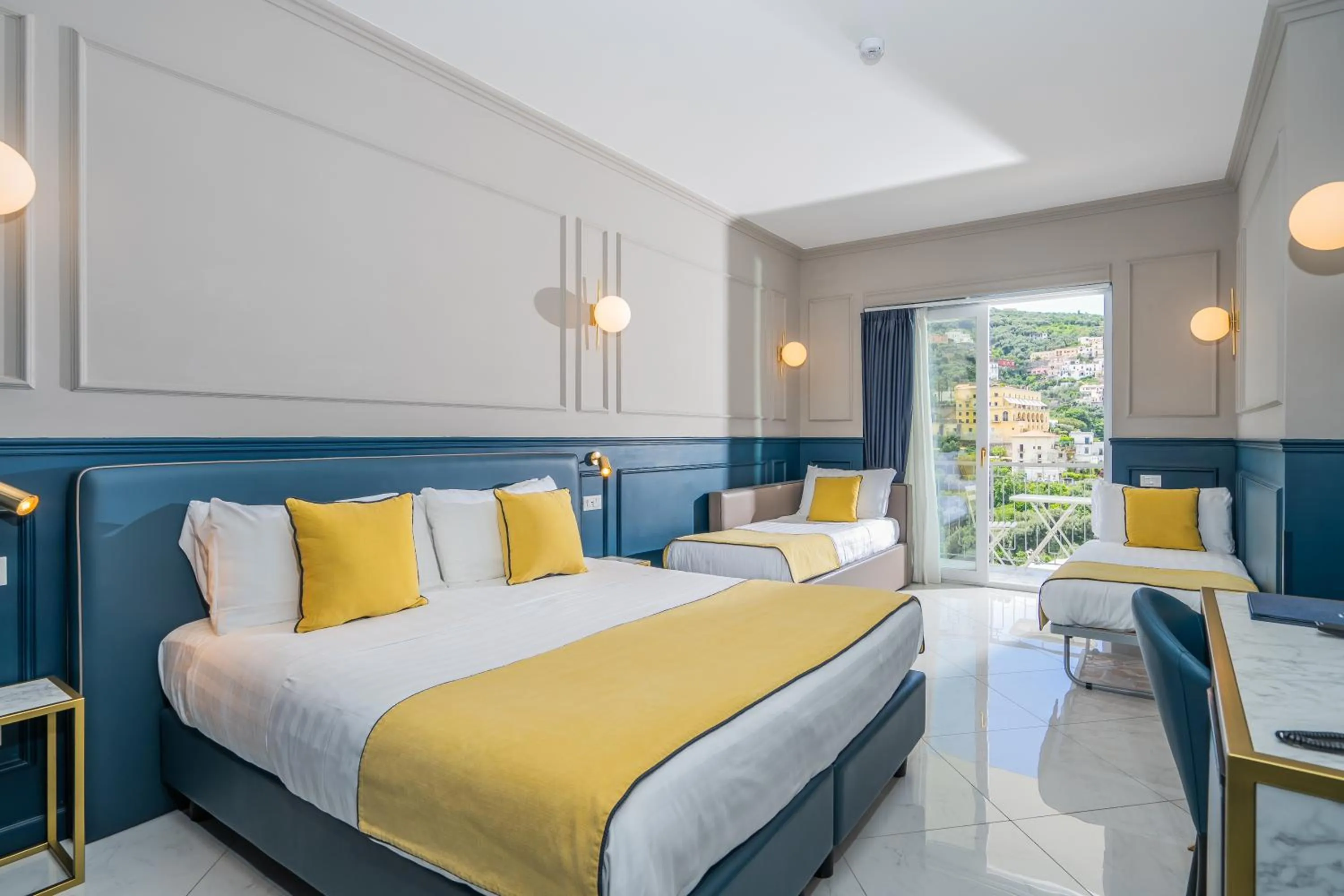 Bedroom, Bed in Hotel Mary