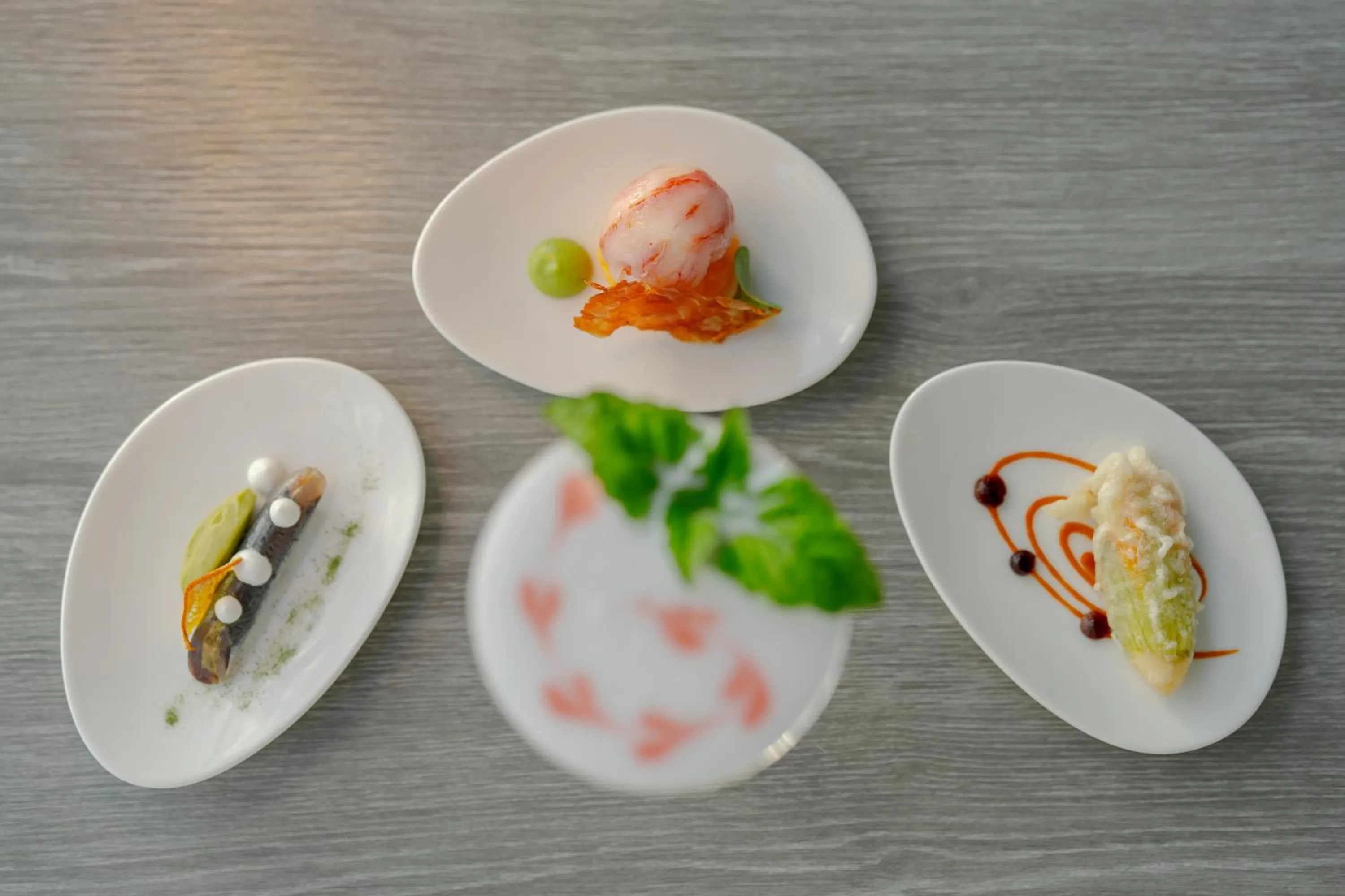 Restaurant/places to eat in Hotel Mary