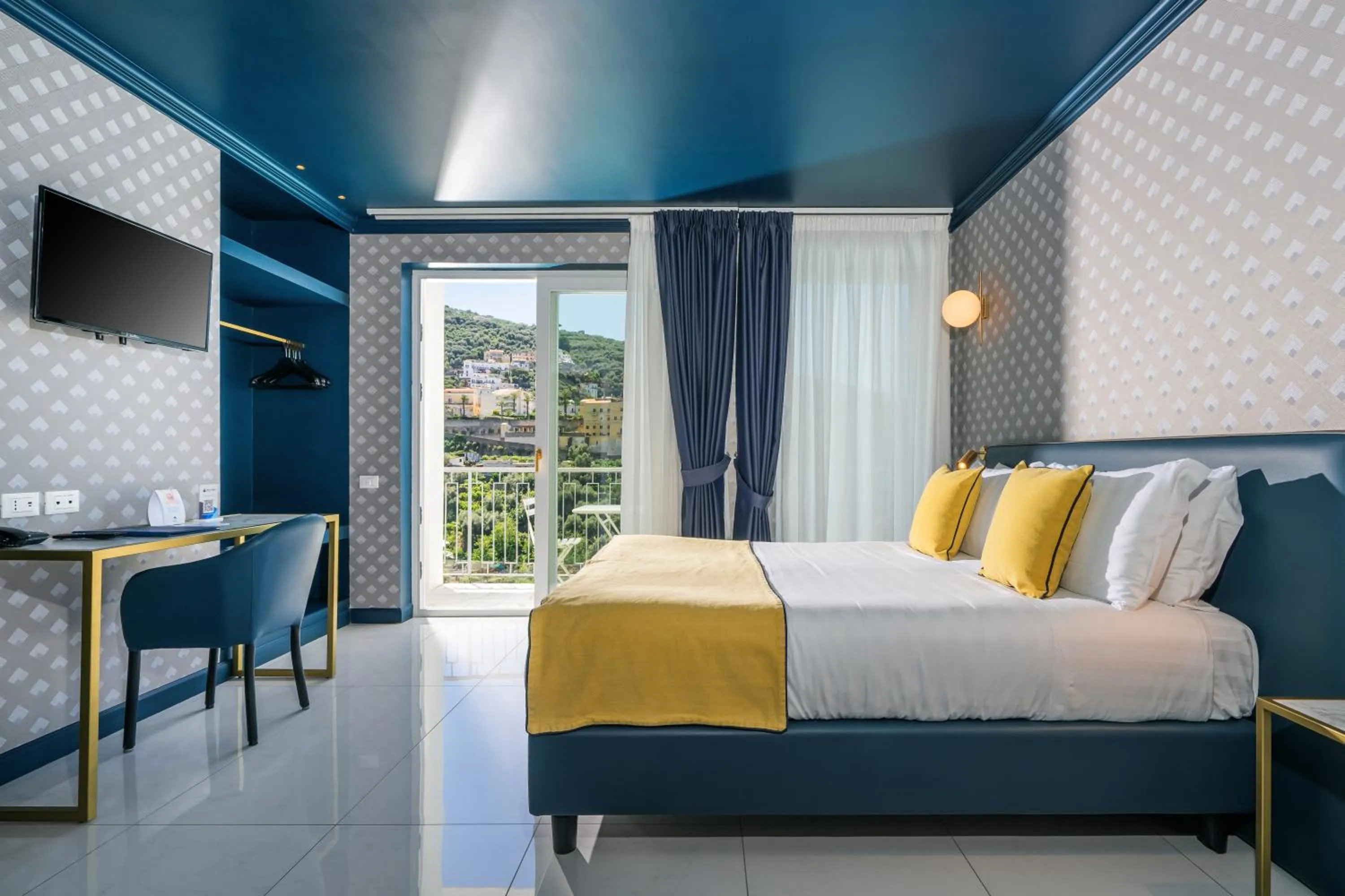 Bedroom, Bed in Hotel Mary