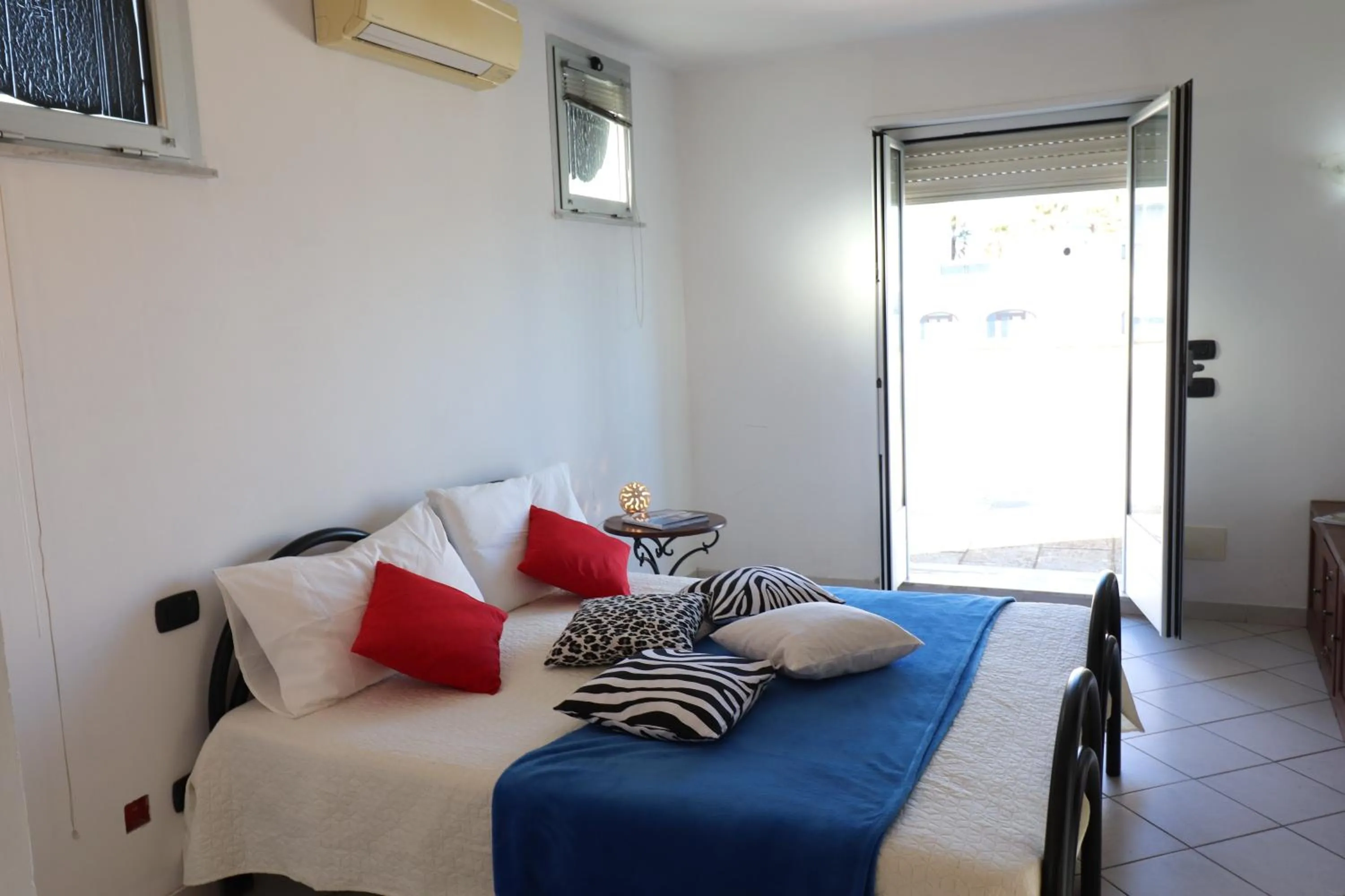 Living room, Bed in Casa vacanze Frida in Salento