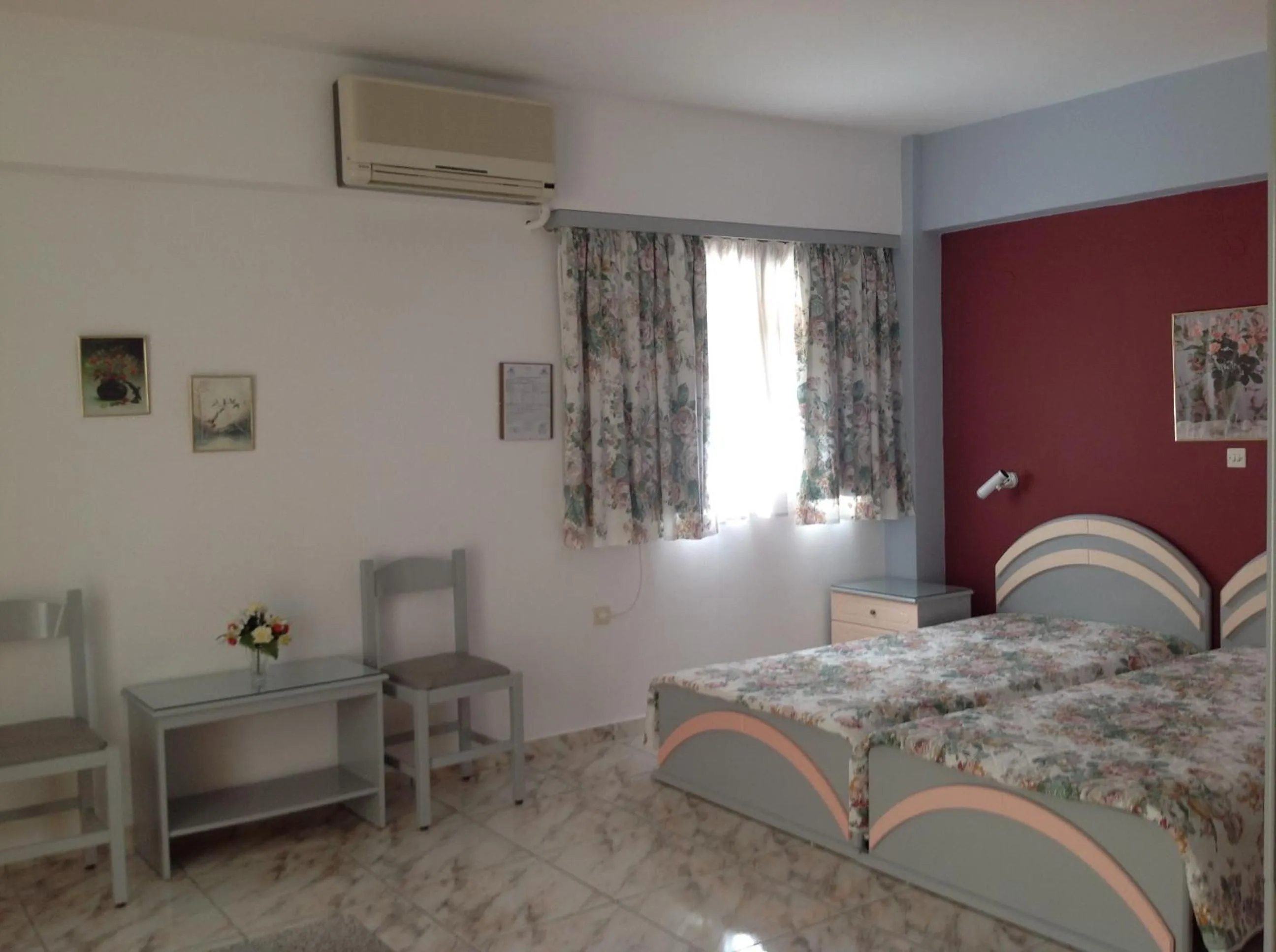 Bed in Travlos Studios