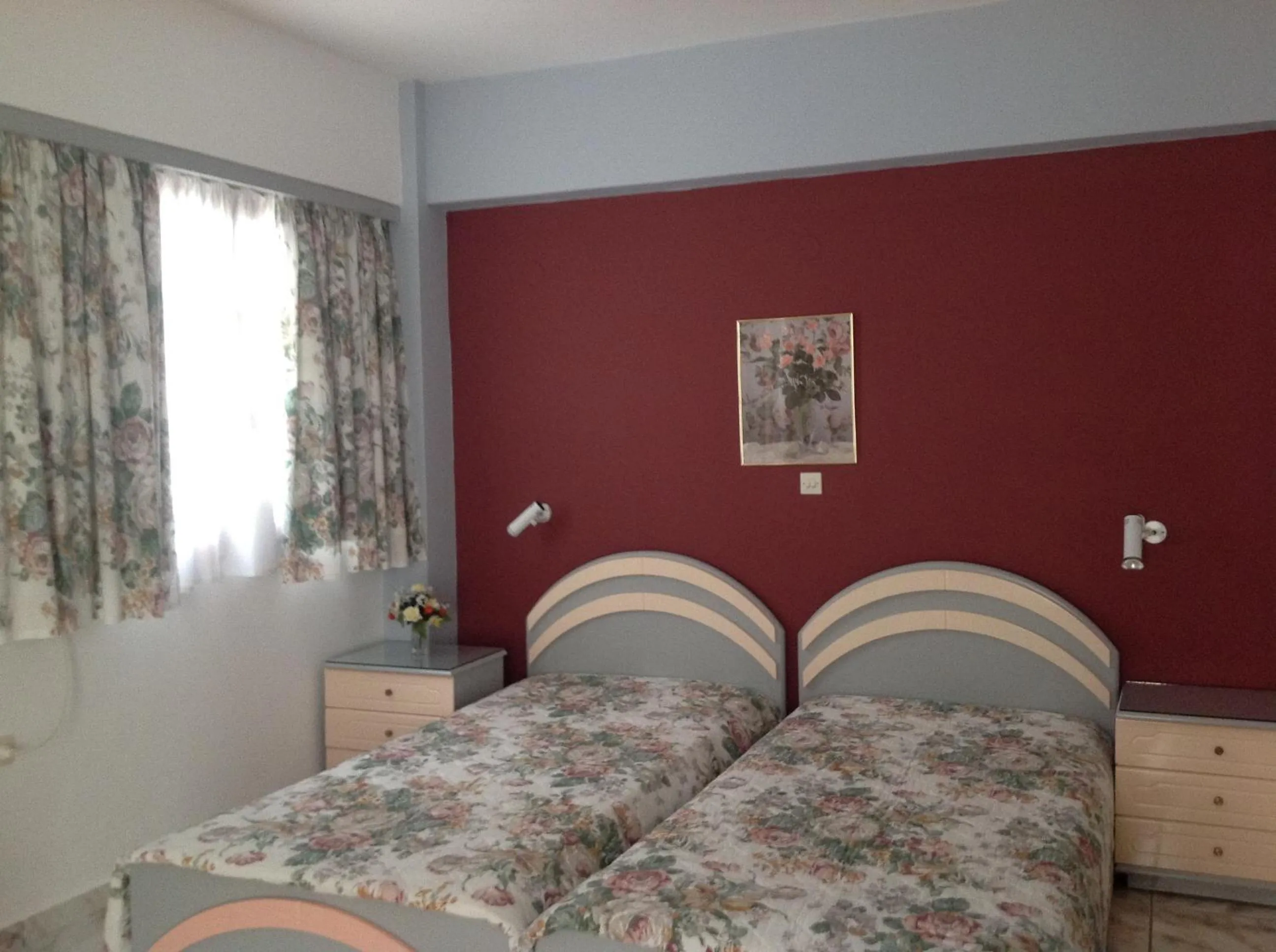 Bed in Travlos Studios