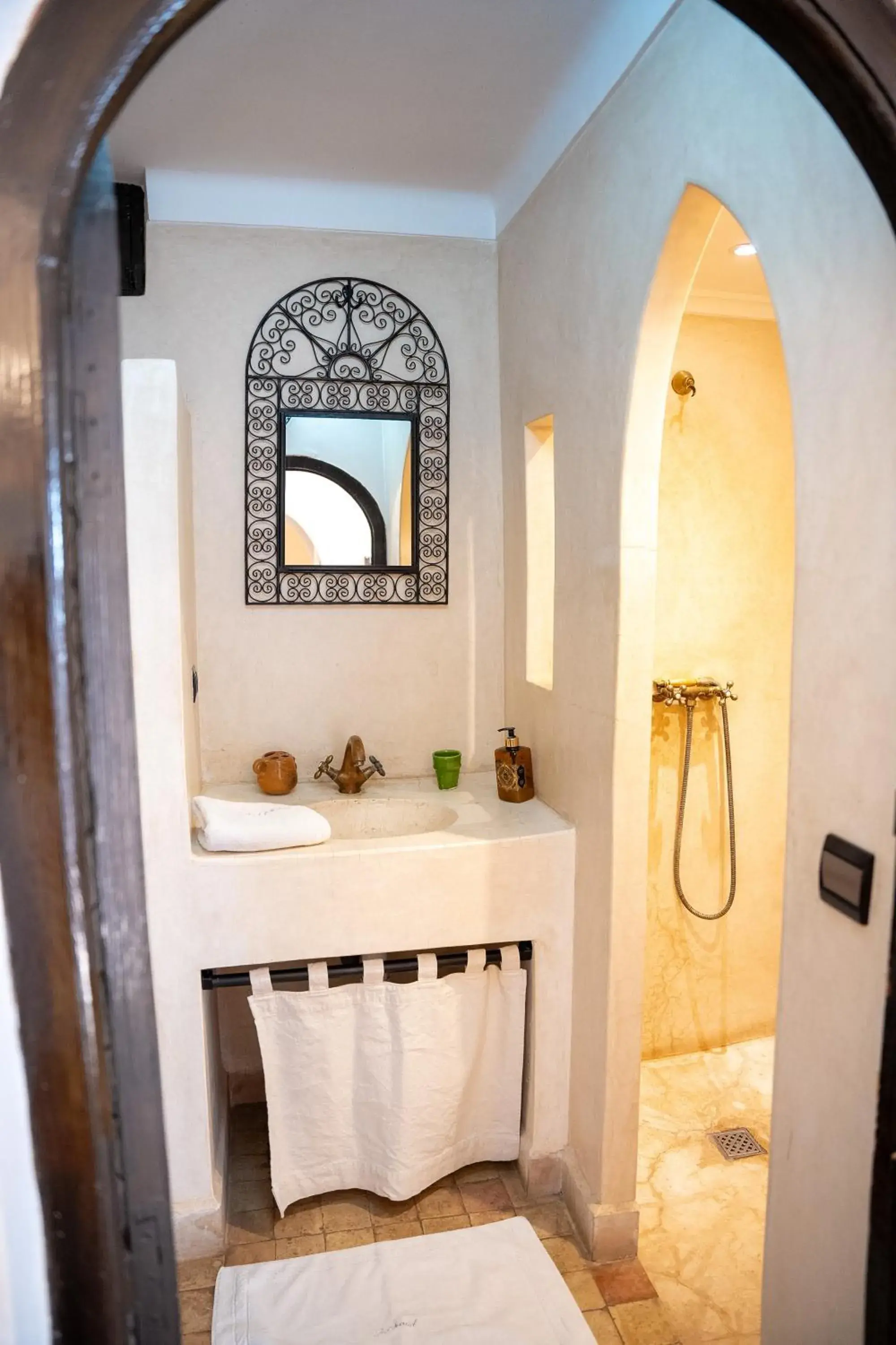 Twin Room with Bath in Riad Maud Twin Room with Bath in Riad Maud
